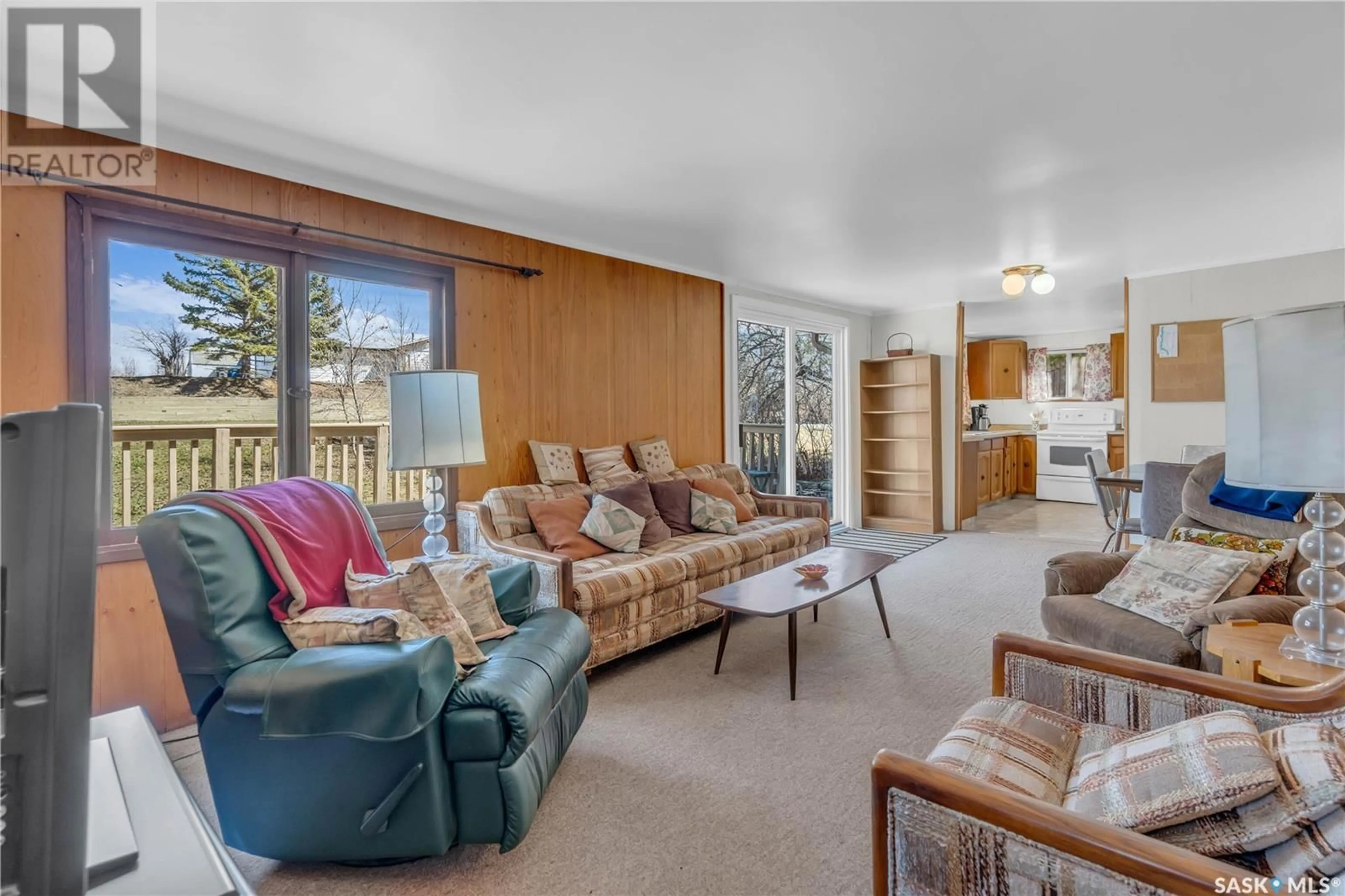Living room with furniture, unknown for 1237 GRAND AVENUE, Buena Vista Saskatchewan S2V1A4
