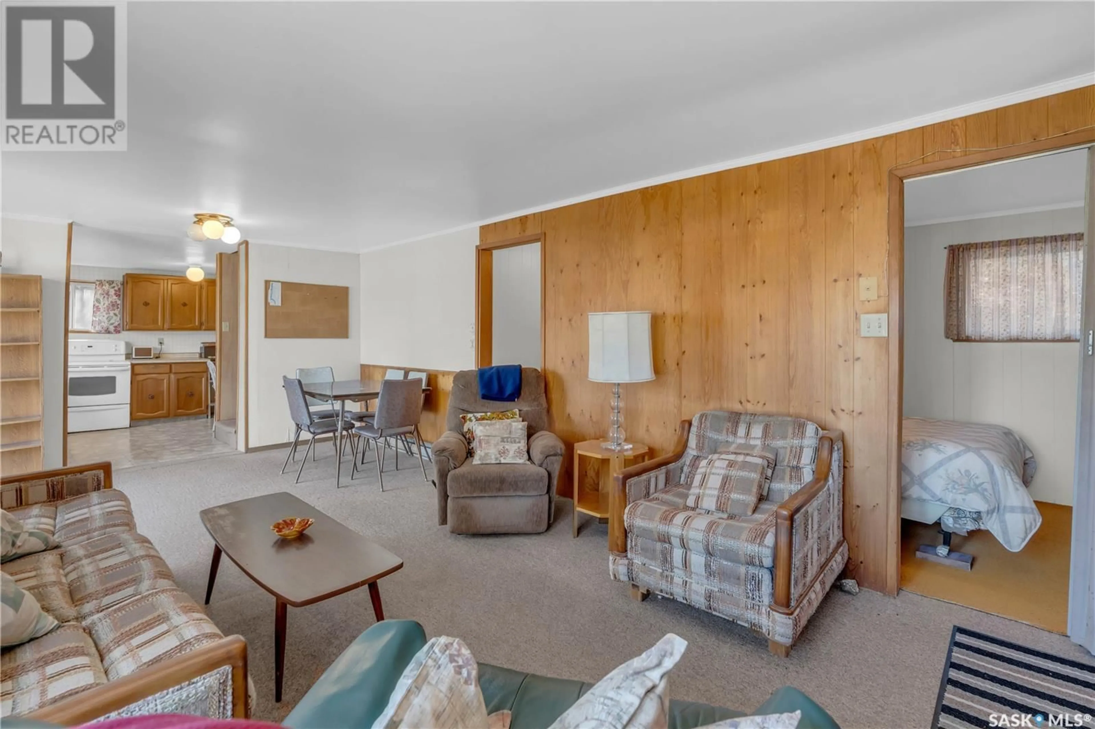 Living room with furniture, unknown for 1237 GRAND AVENUE, Buena Vista Saskatchewan S2V1A4