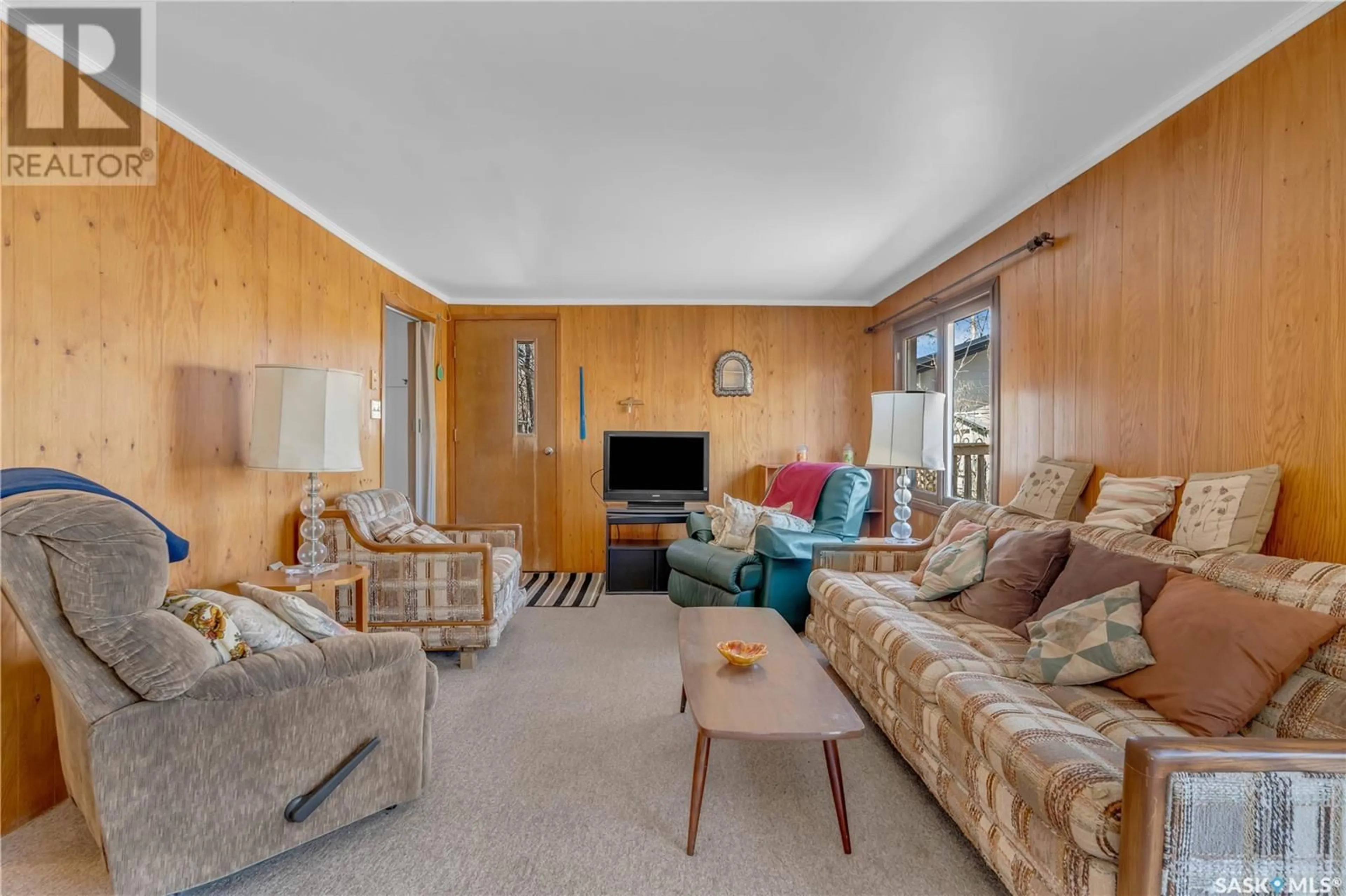 Living room with furniture, unknown for 1237 GRAND AVENUE, Buena Vista Saskatchewan S2V1A4