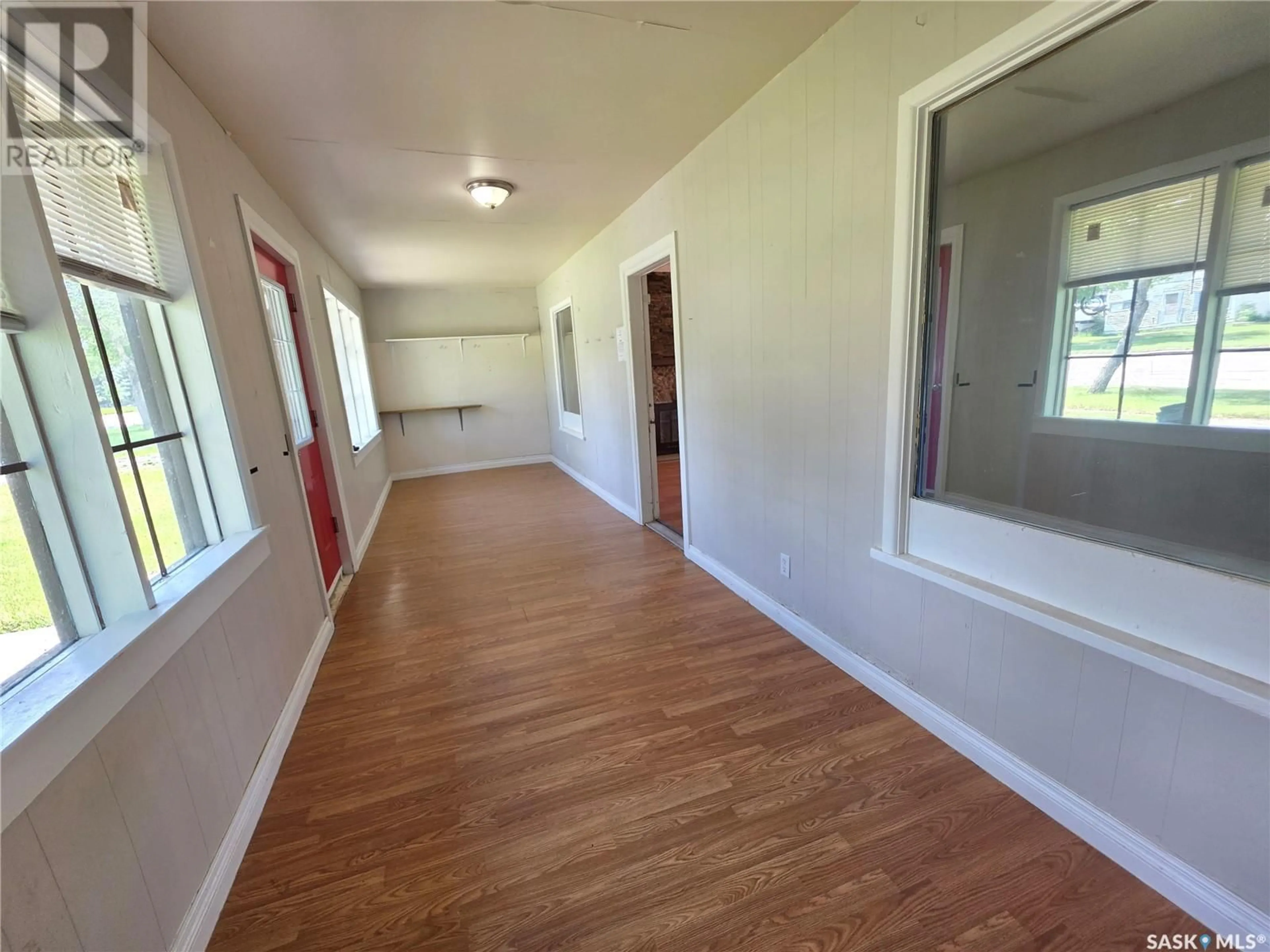 A pic of a room for 307 CENTRE STREET, Cabri Saskatchewan S0N0J0