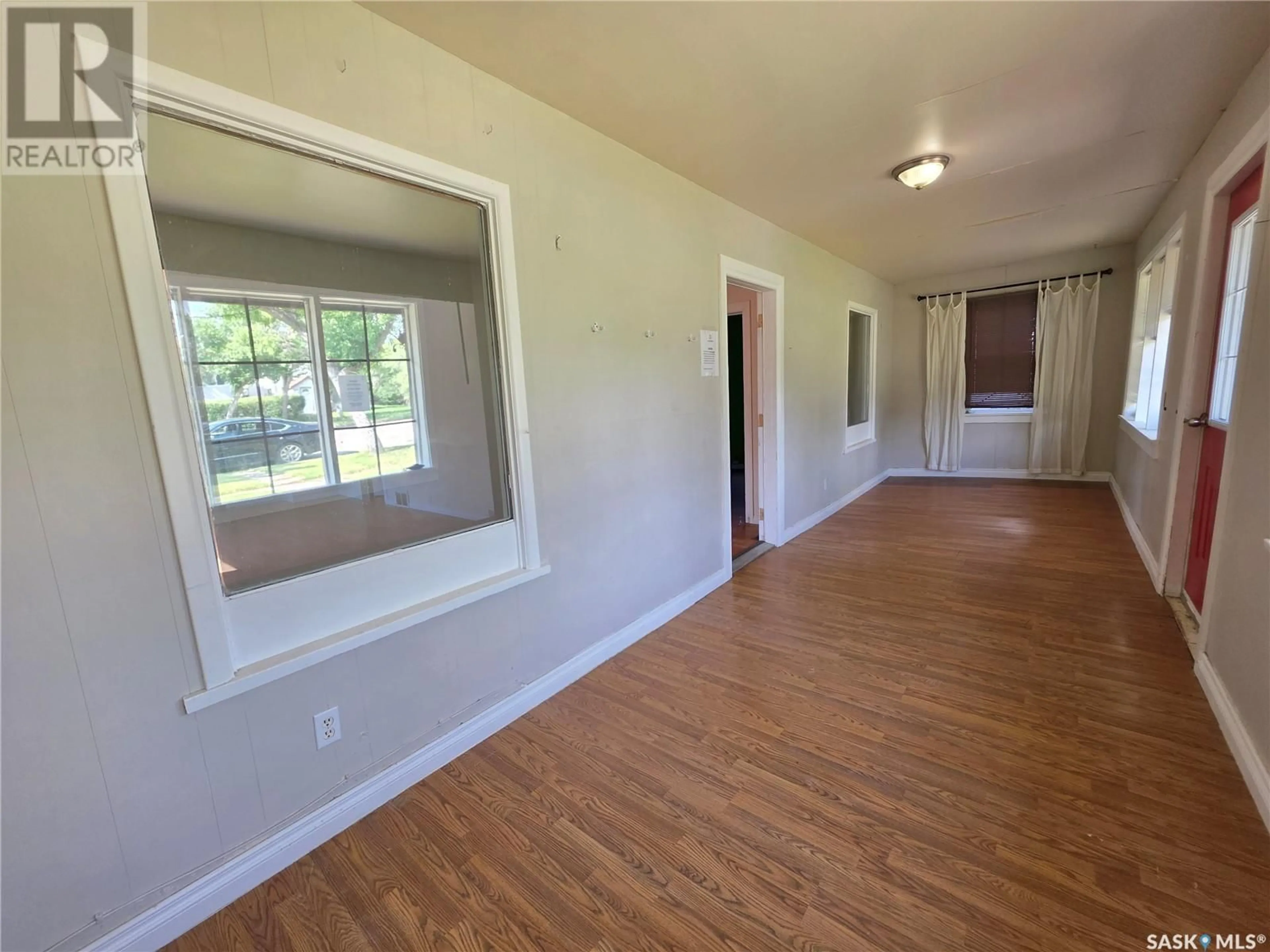 A pic of a room for 307 CENTRE STREET, Cabri Saskatchewan S0N0J0