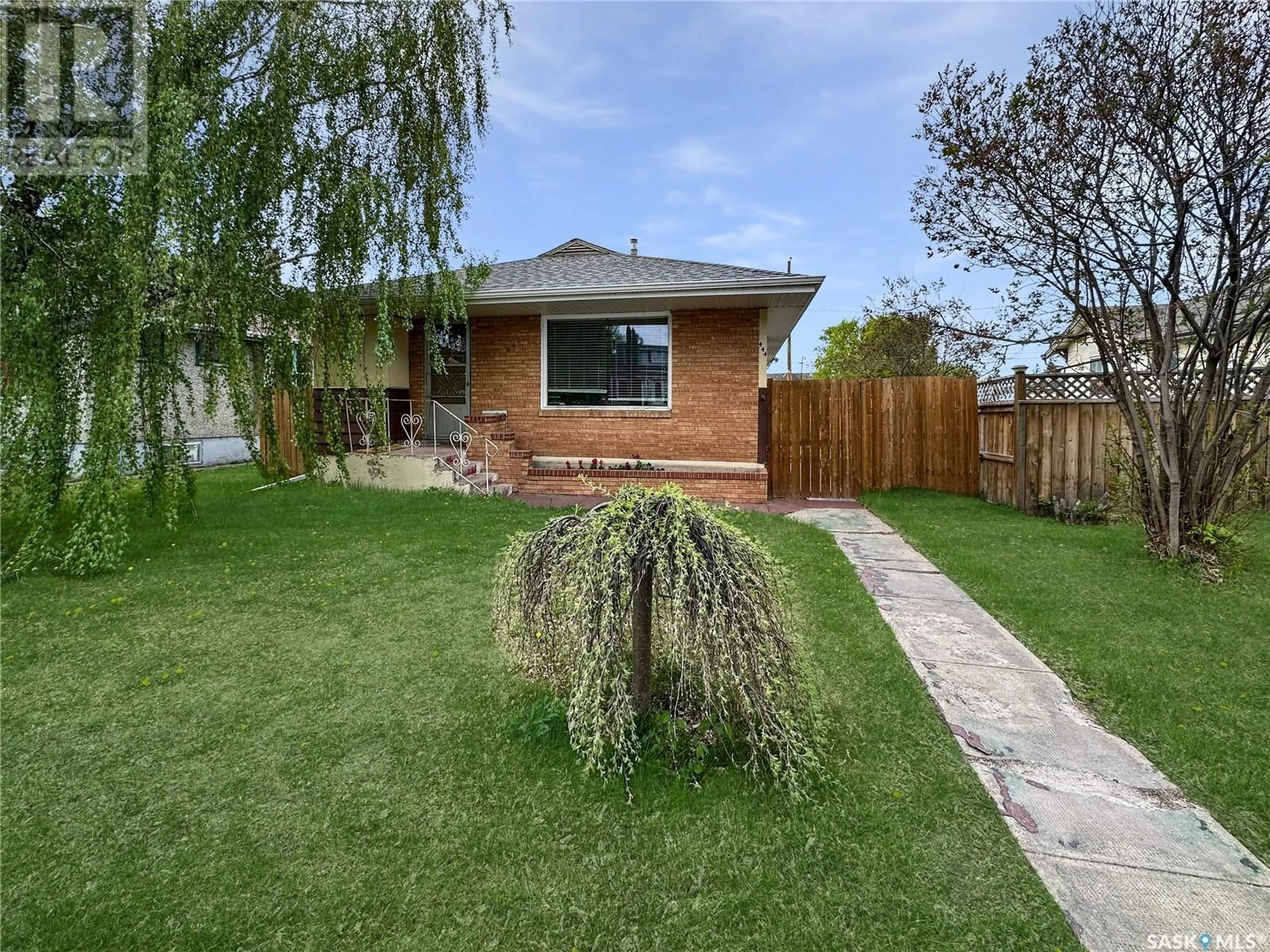 A pic from outside/outdoor area/front of a property/back of a property/a pic from drone, street for 444 9TH STREET, Prince Albert Saskatchewan S6V0Y2
