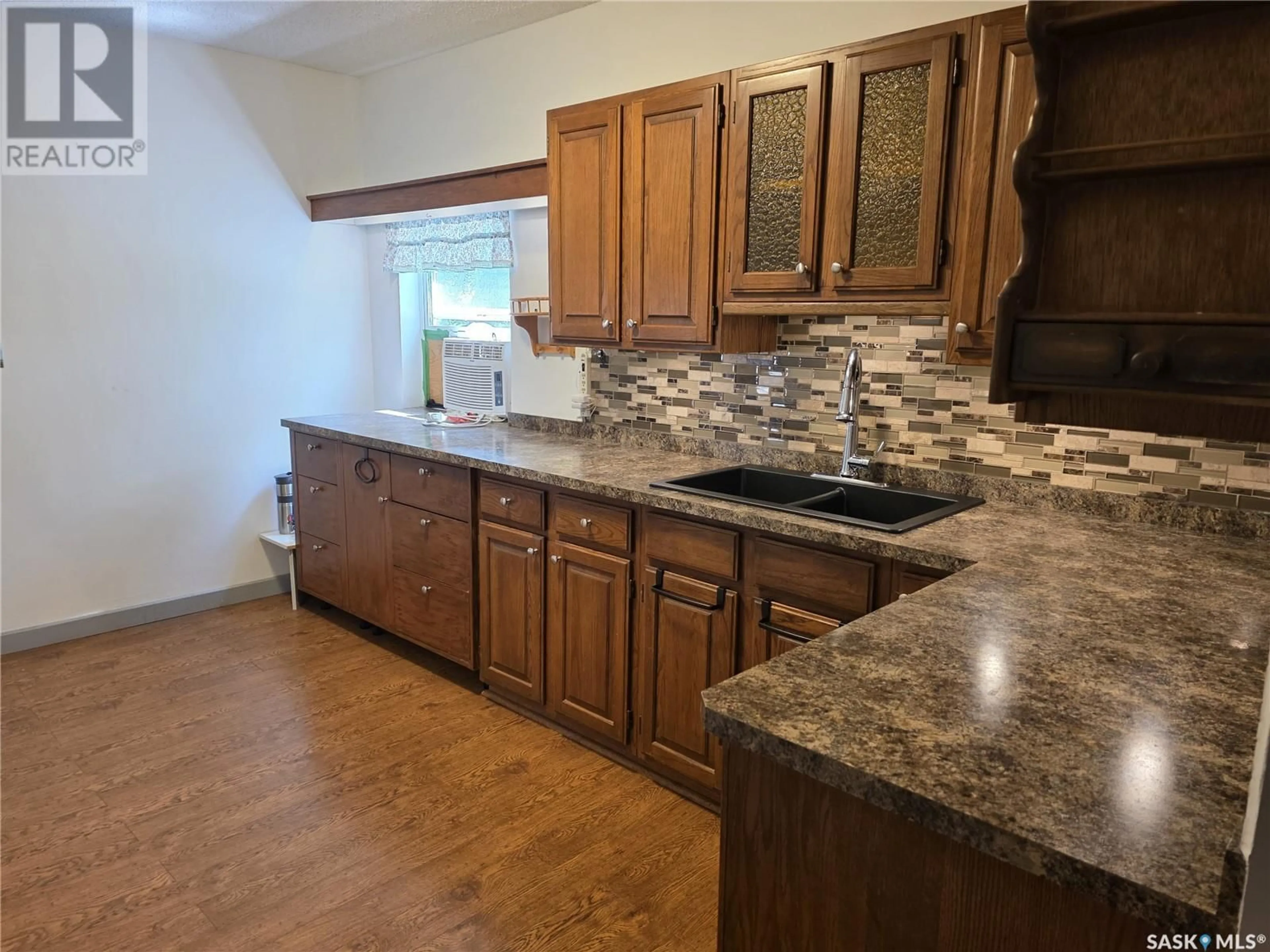 Open concept kitchen, unknown for 307 SASKATCHEWAN AVENUE, Strongfield Saskatchewan S0H3Z0
