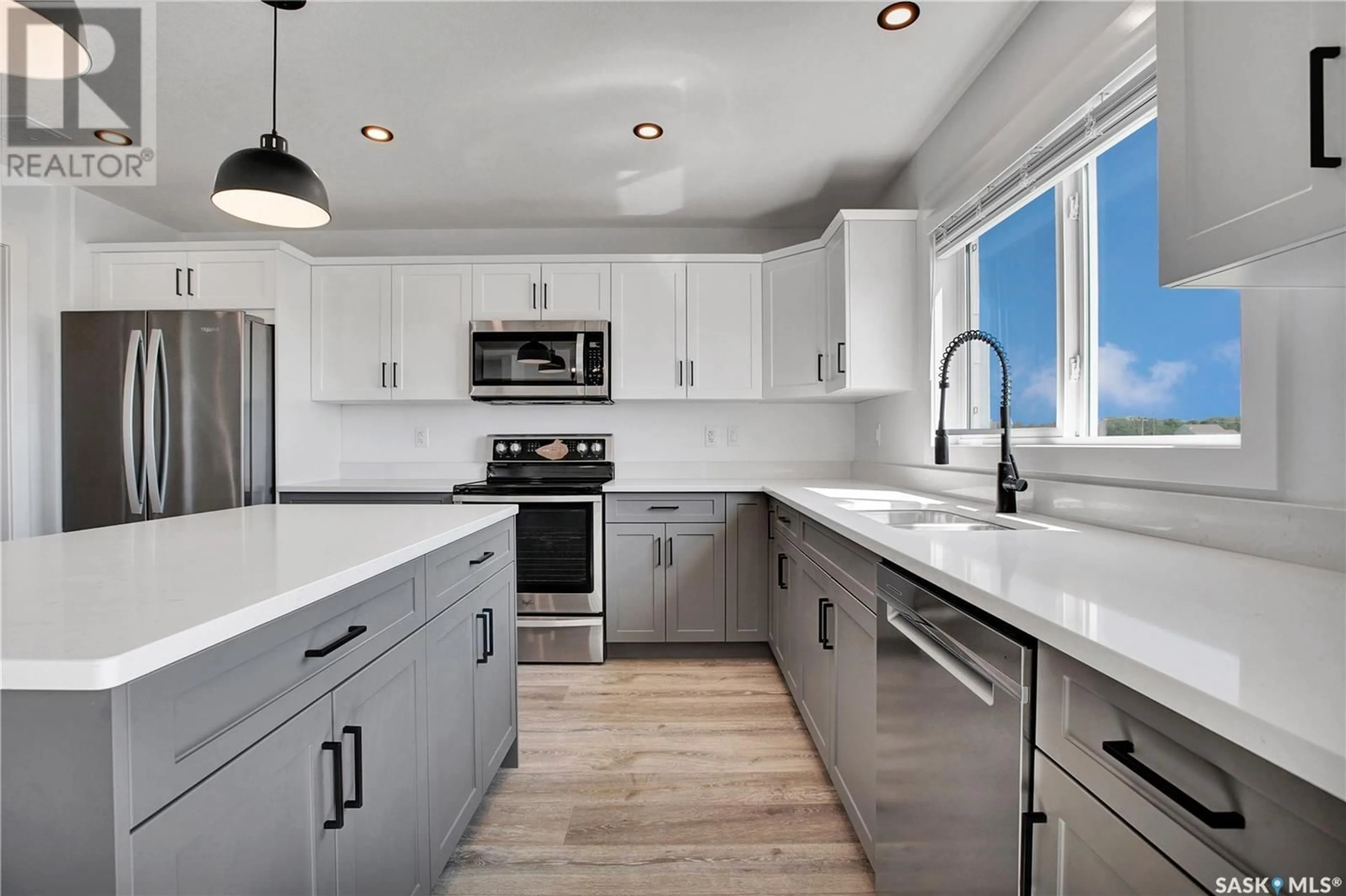 Open concept kitchen, unknown for 120 BITNER PLACE, Dalmeny Saskatchewan S0K1E0