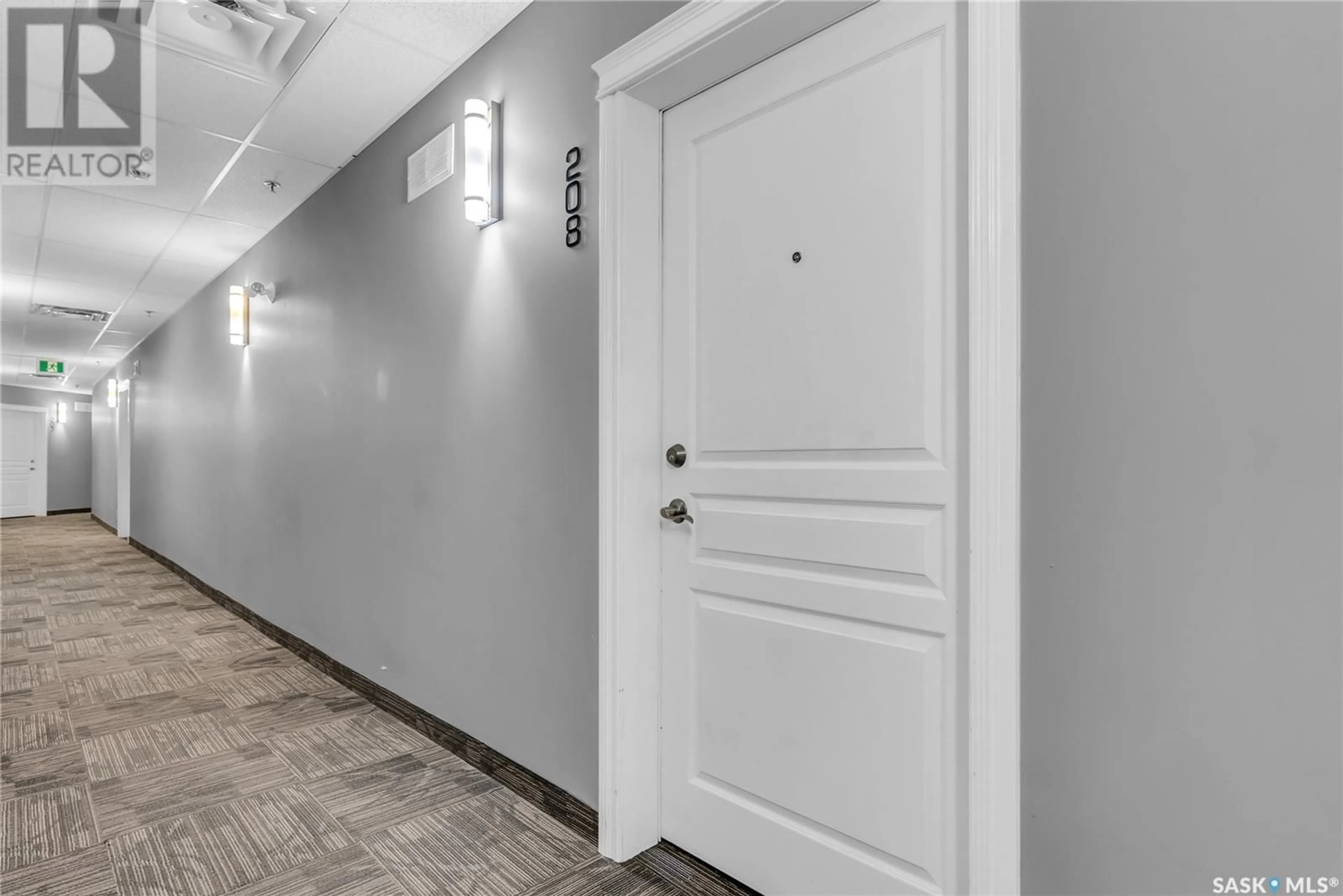 Indoor entryway for 208 - 412 WILLOWGROVE SQUARE, Saskatoon Saskatchewan S7W0T2