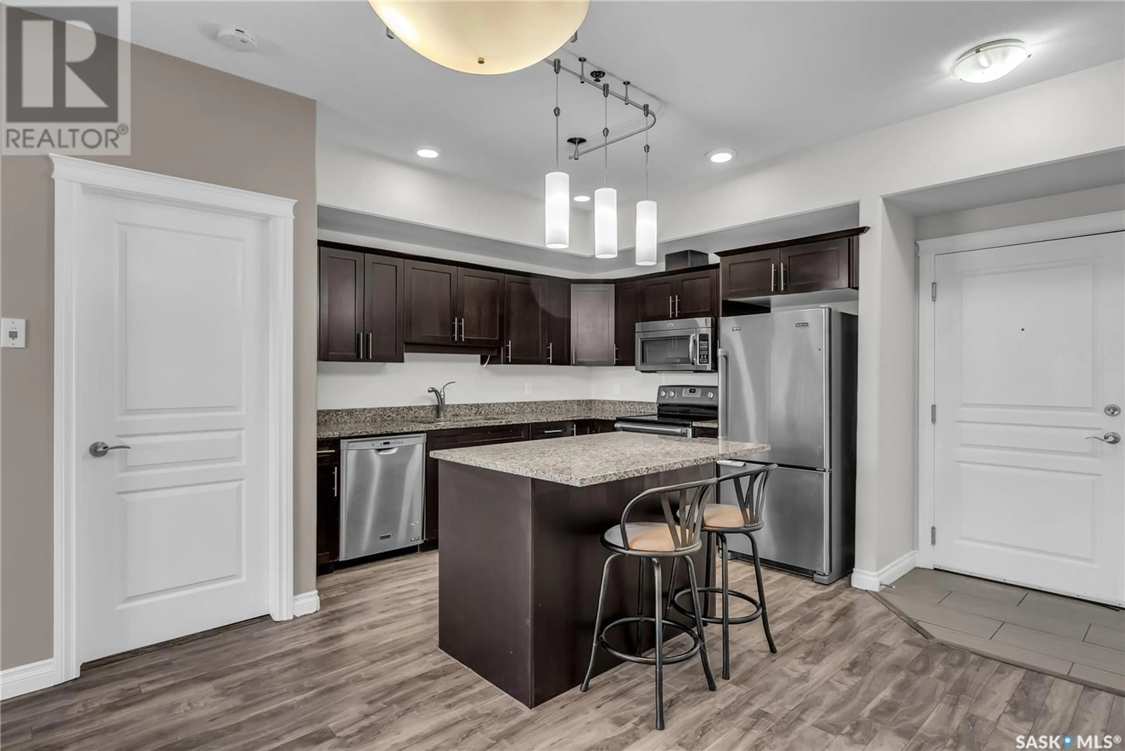 Open concept kitchen, unknown for 208 - 412 WILLOWGROVE SQUARE, Saskatoon Saskatchewan S7W0T2