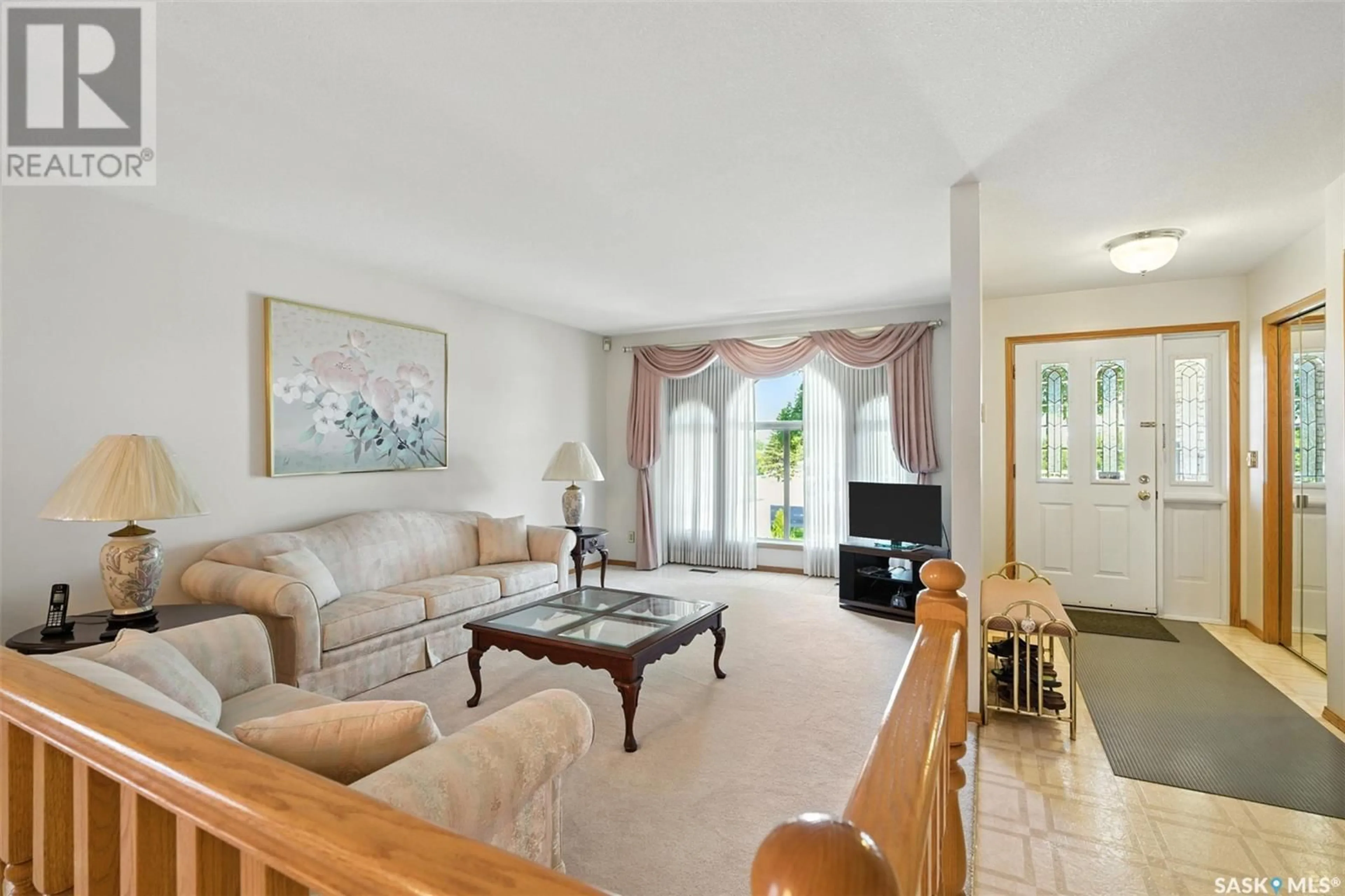 Living room with furniture, unknown for 215 P AVENUE, Saskatoon Saskatchewan S7L2V6