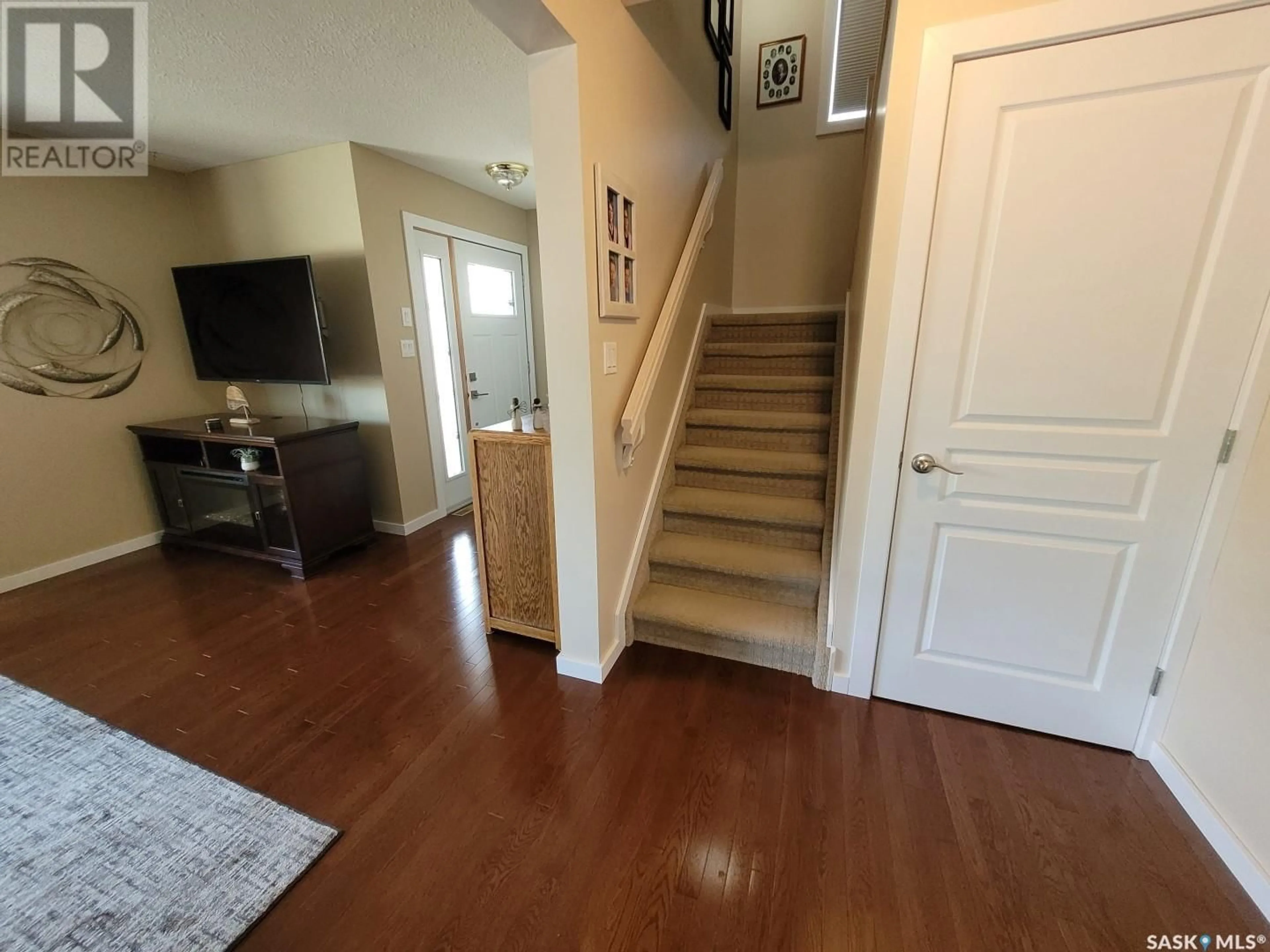 Indoor entryway for 3320 3RD STREET, Carrot River Saskatchewan S0E0L0