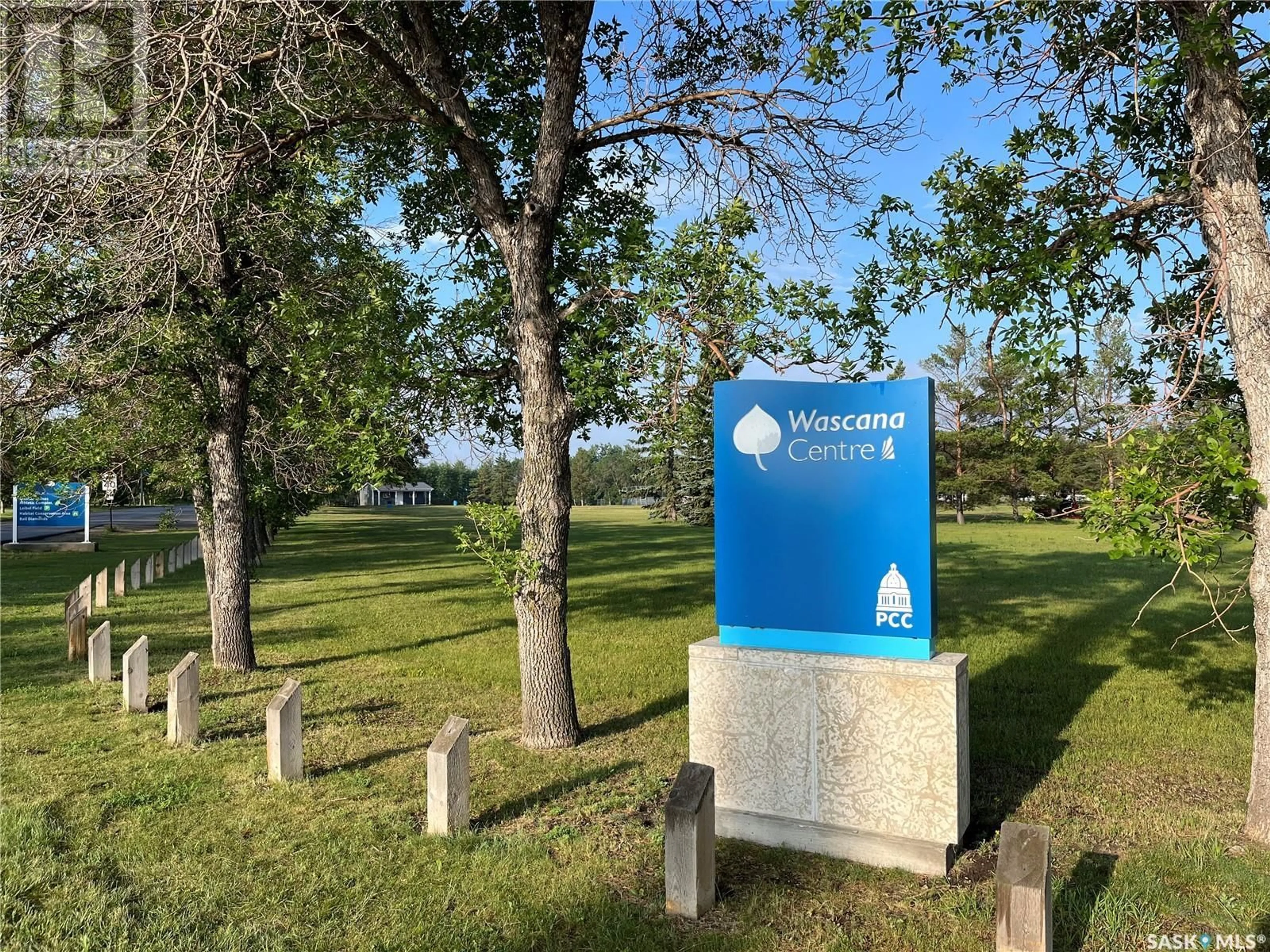Unknown for 620 E DOUGLAS PARK CRESCENT, Regina Saskatchewan S4N2S2
