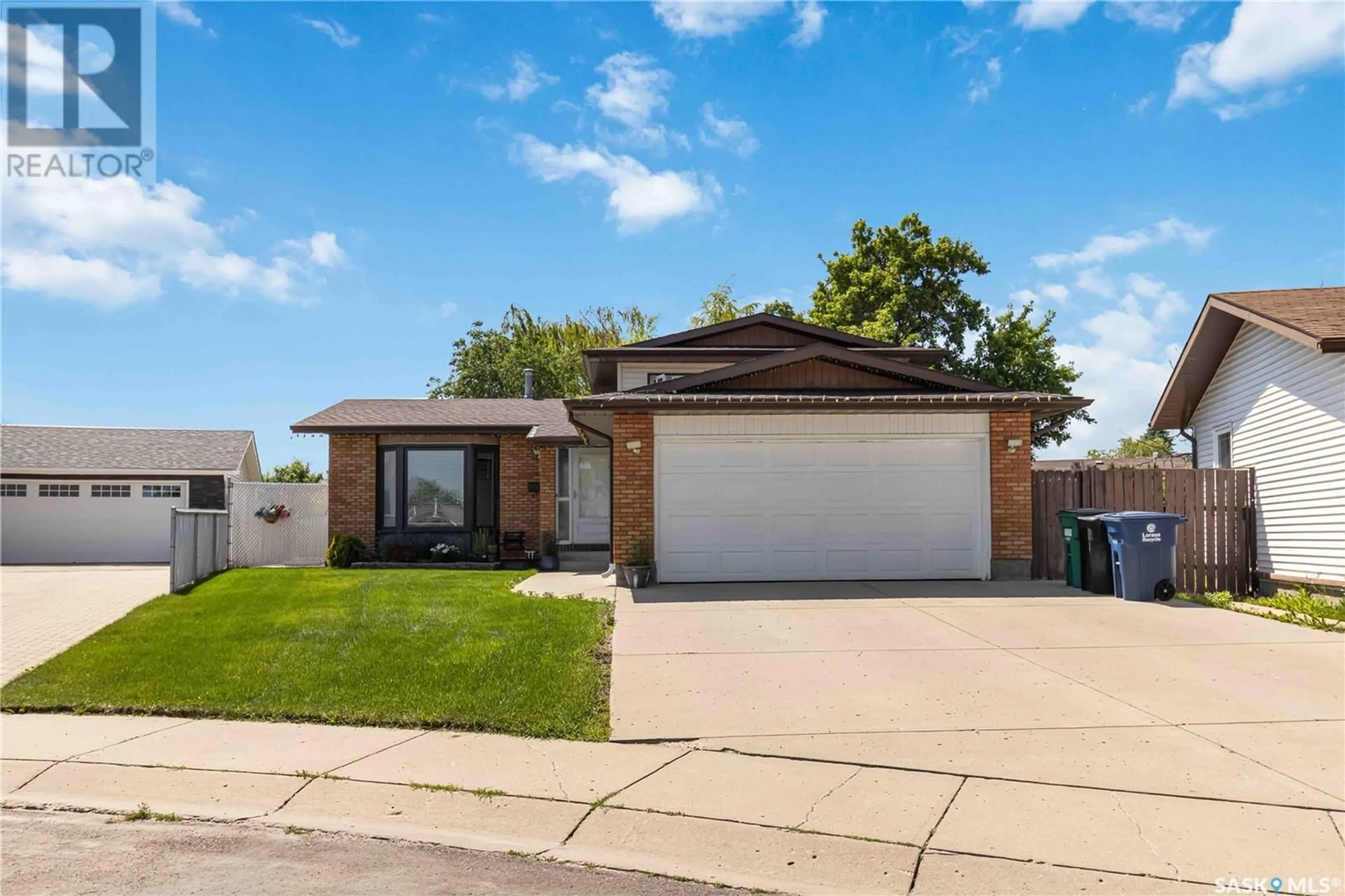 Unknown for 315 SHERRY CRESCENT, Saskatoon Saskatchewan S7M5S1