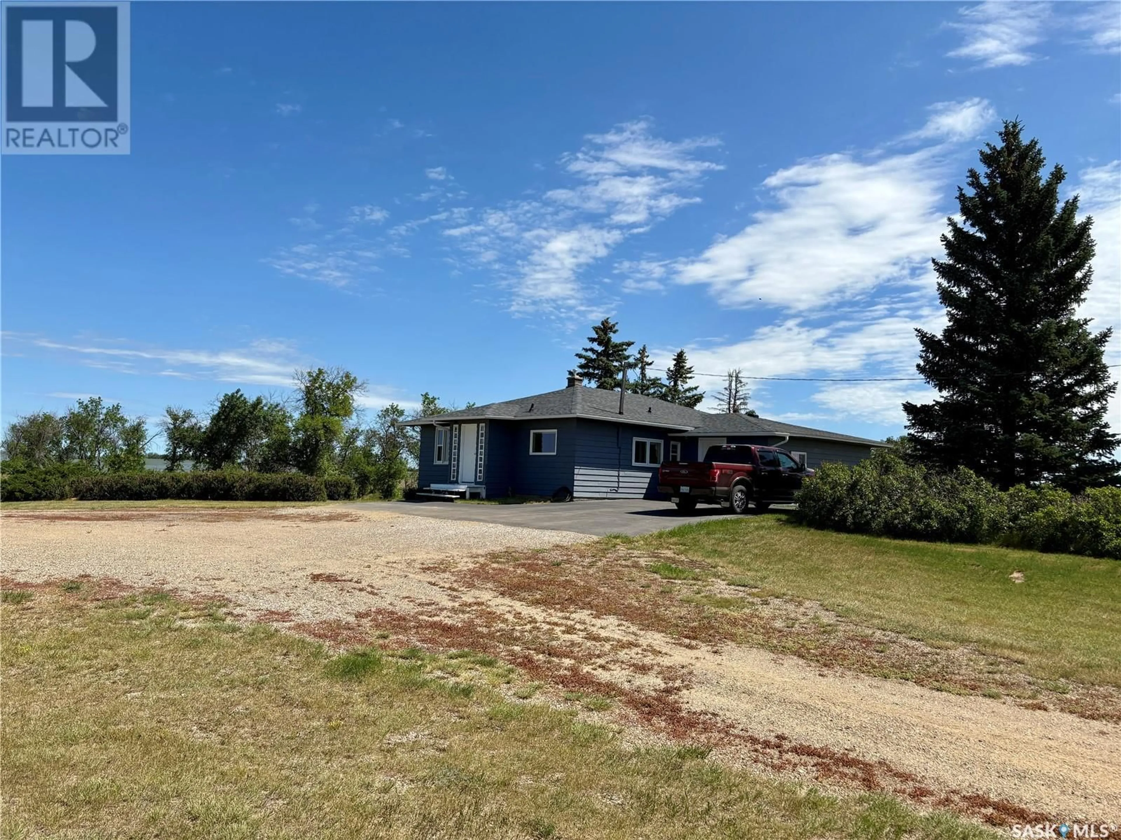 A pic from outside/outdoor area/front of a property/back of a property/a pic from drone, unknown for 50 EXCELSIOR ACRES, Excelsior Rm No. 166 Saskatchewan S0N2P0
