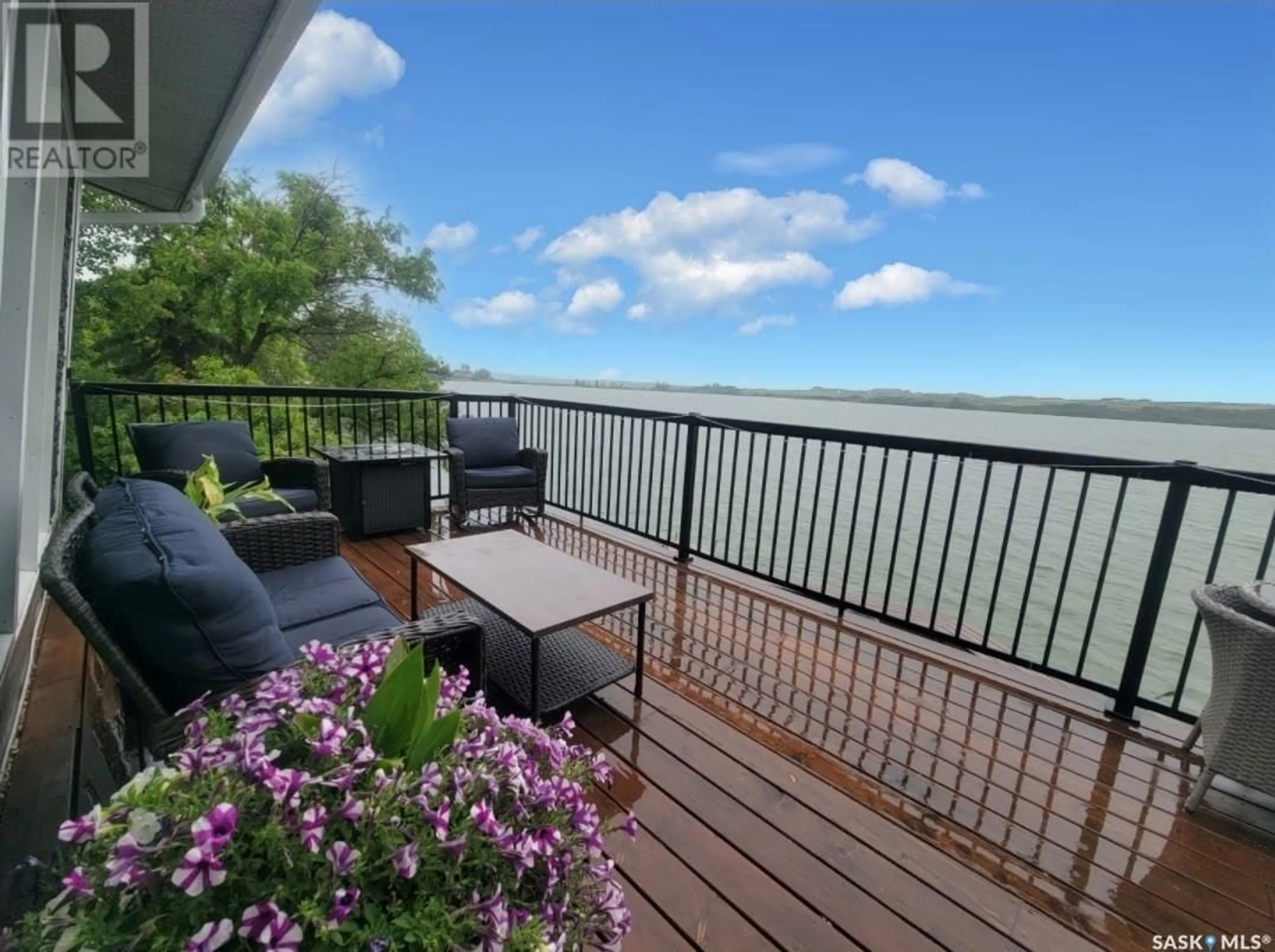 Balcony in the apartment, water/lake/river/ocean view for LAKESHORE DRIVE, Eye Hill Rm No. 382 Saskatchewan S0L2C0