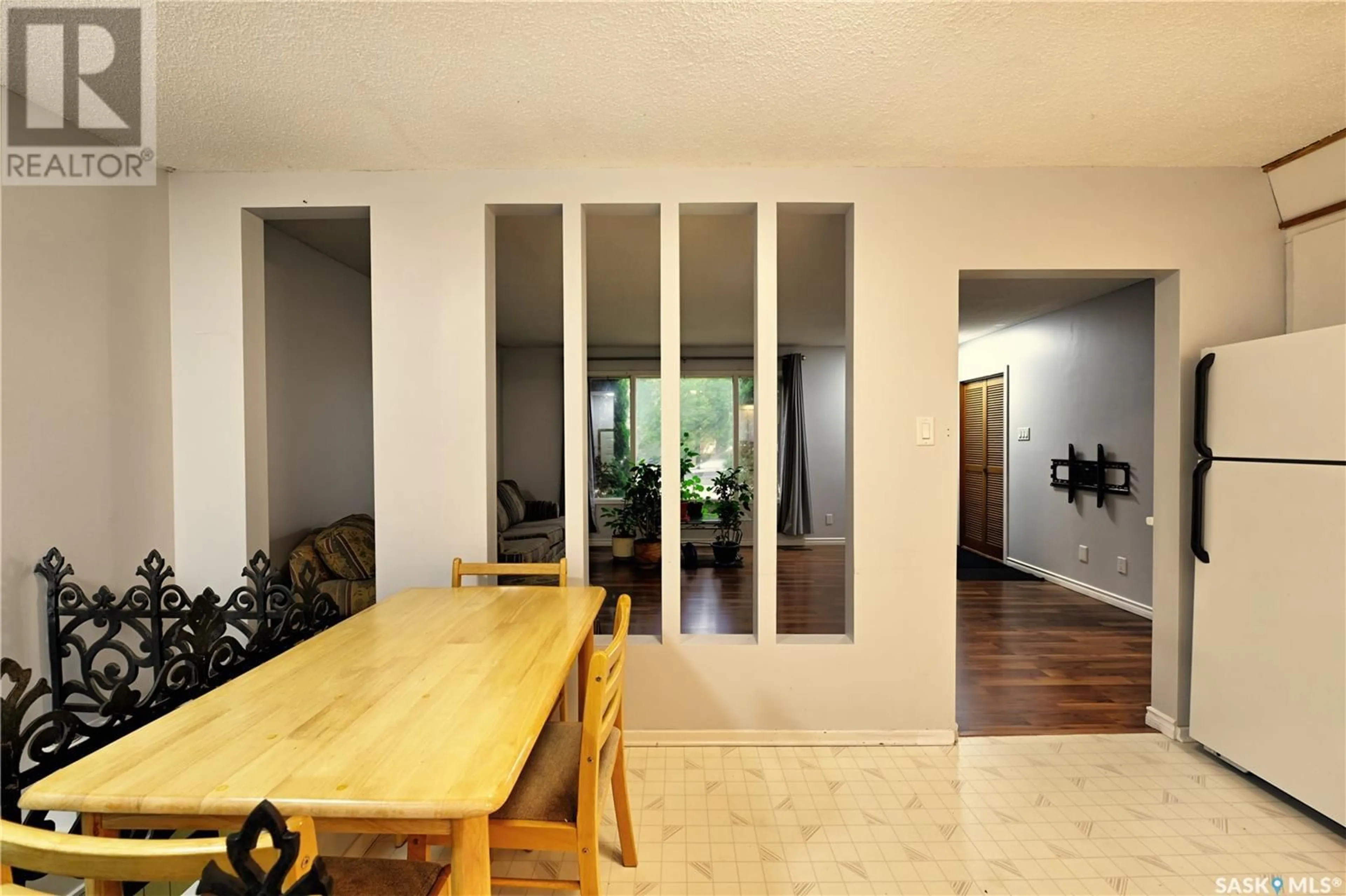 Dining room, unknown for 59 BYERS CRESCENT, Saskatoon Saskatchewan S7L4H1