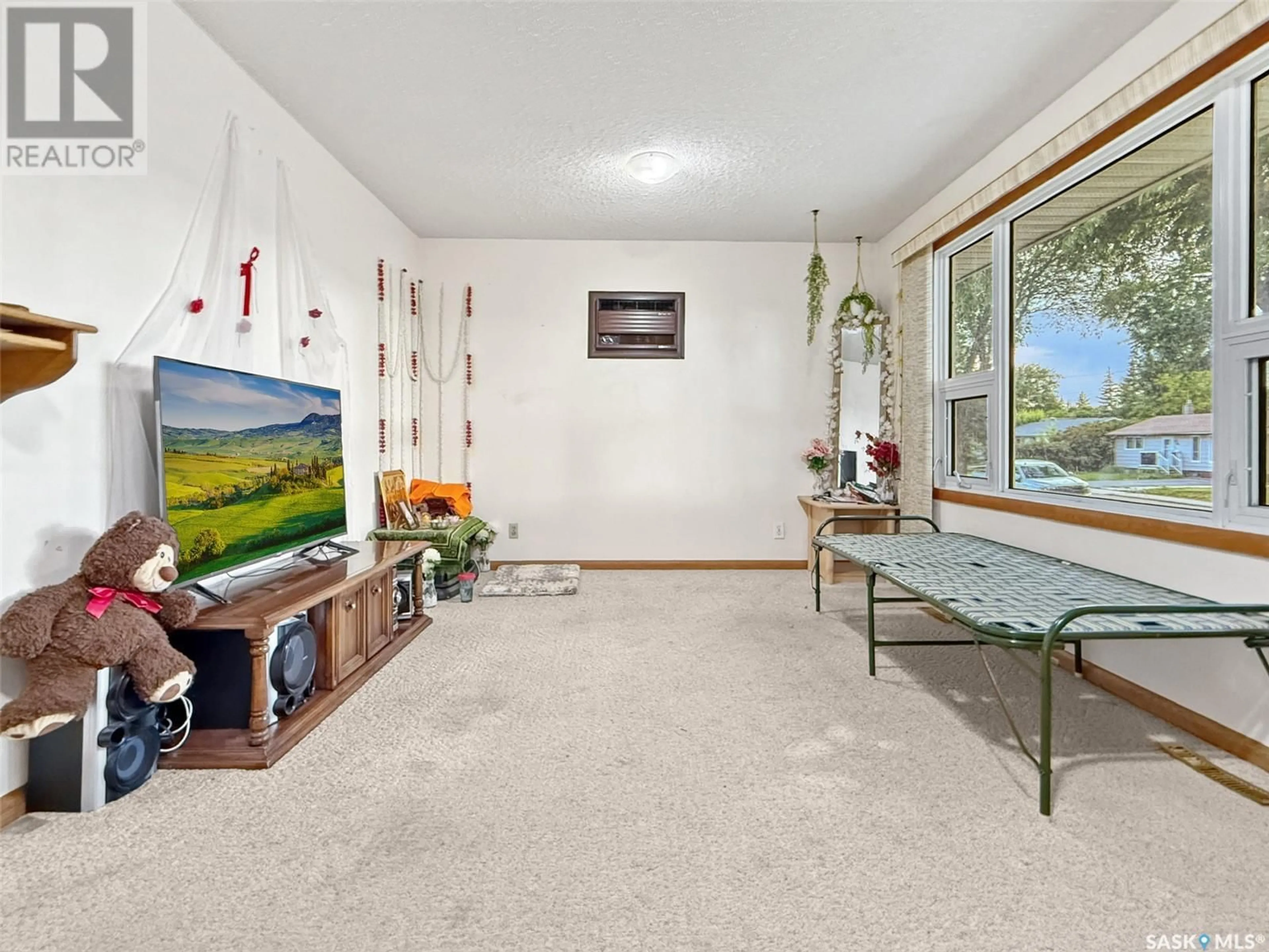 Unknown for 355 3RD AVENUE, Swift Current Saskatchewan S9H3K6
