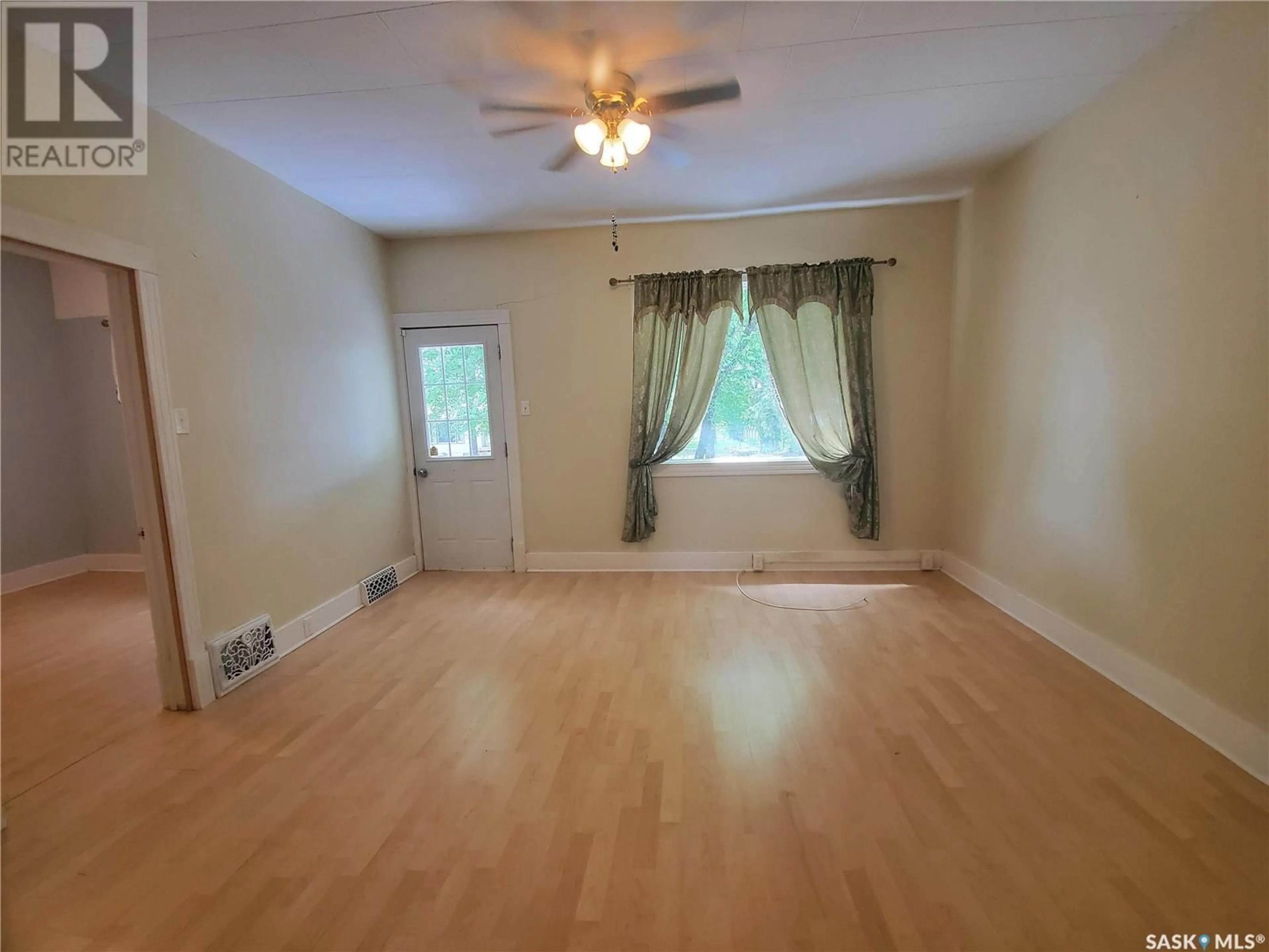 A pic of a room for 122 WALL AVENUE, Kamsack Saskatchewan S0A1S0
