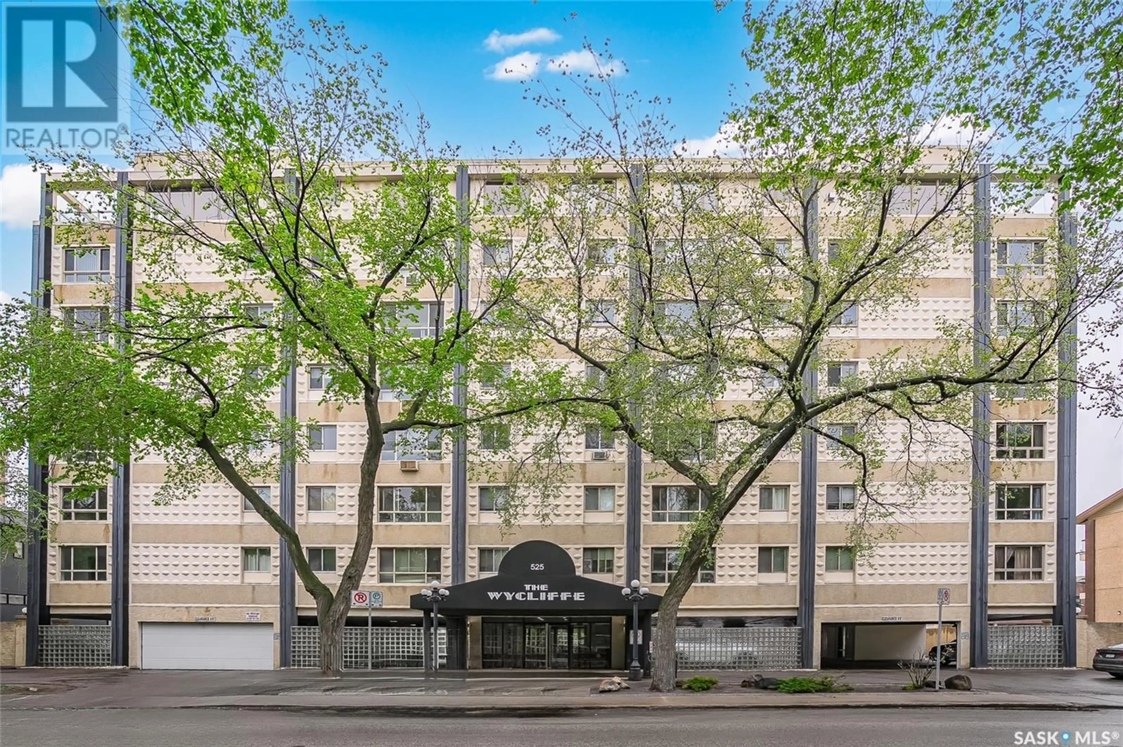 Patio, building for 306 - 525 3RD AVENUE, Saskatoon Saskatchewan S7K2J6