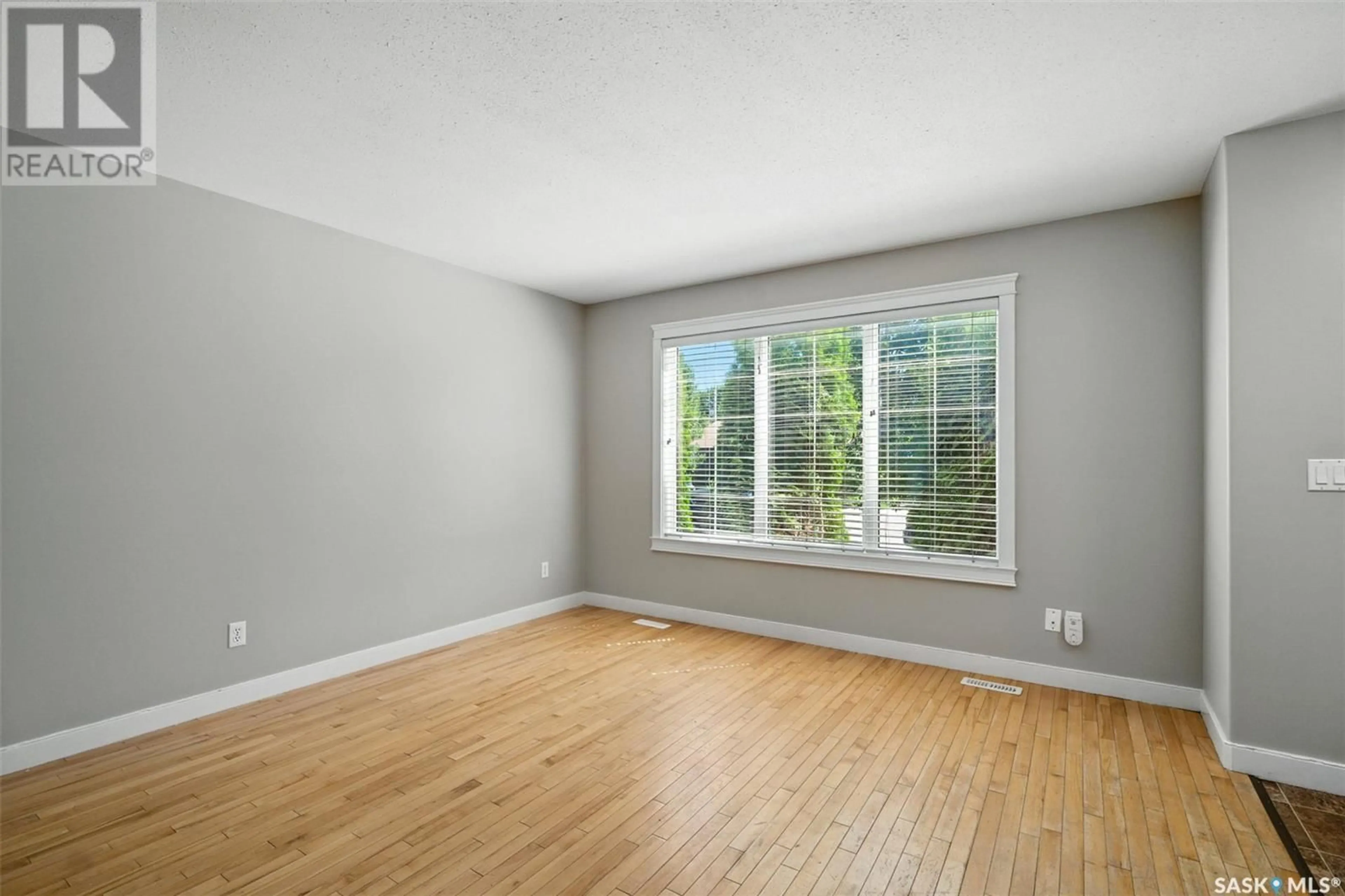 A pic of a room for 2232 ST ANDREWS AVENUE, Saskatoon Saskatchewan S7M0M3