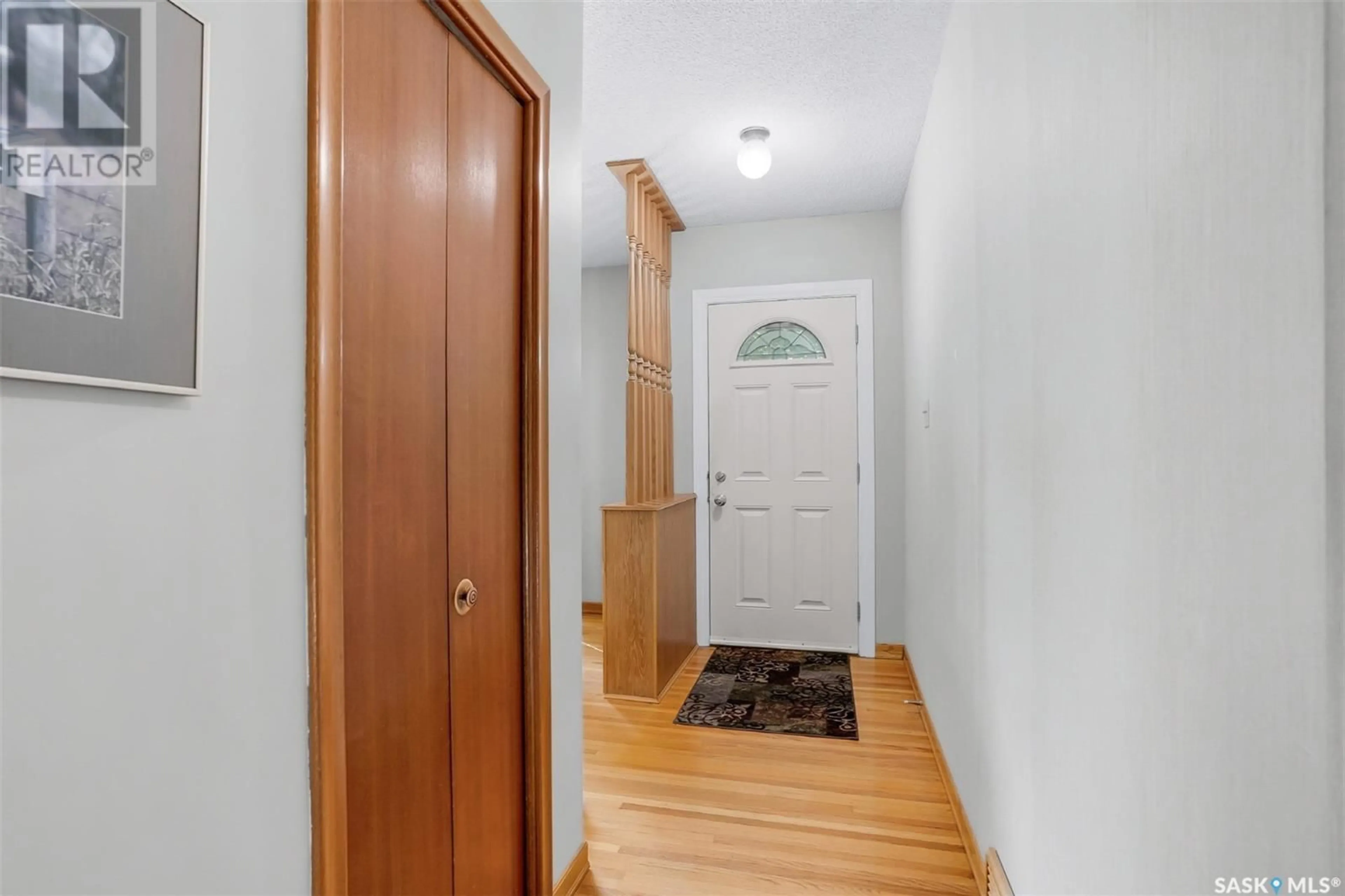 Indoor entryway for 309 CASCADE STREET, Saskatoon Saskatchewan S7J0M4