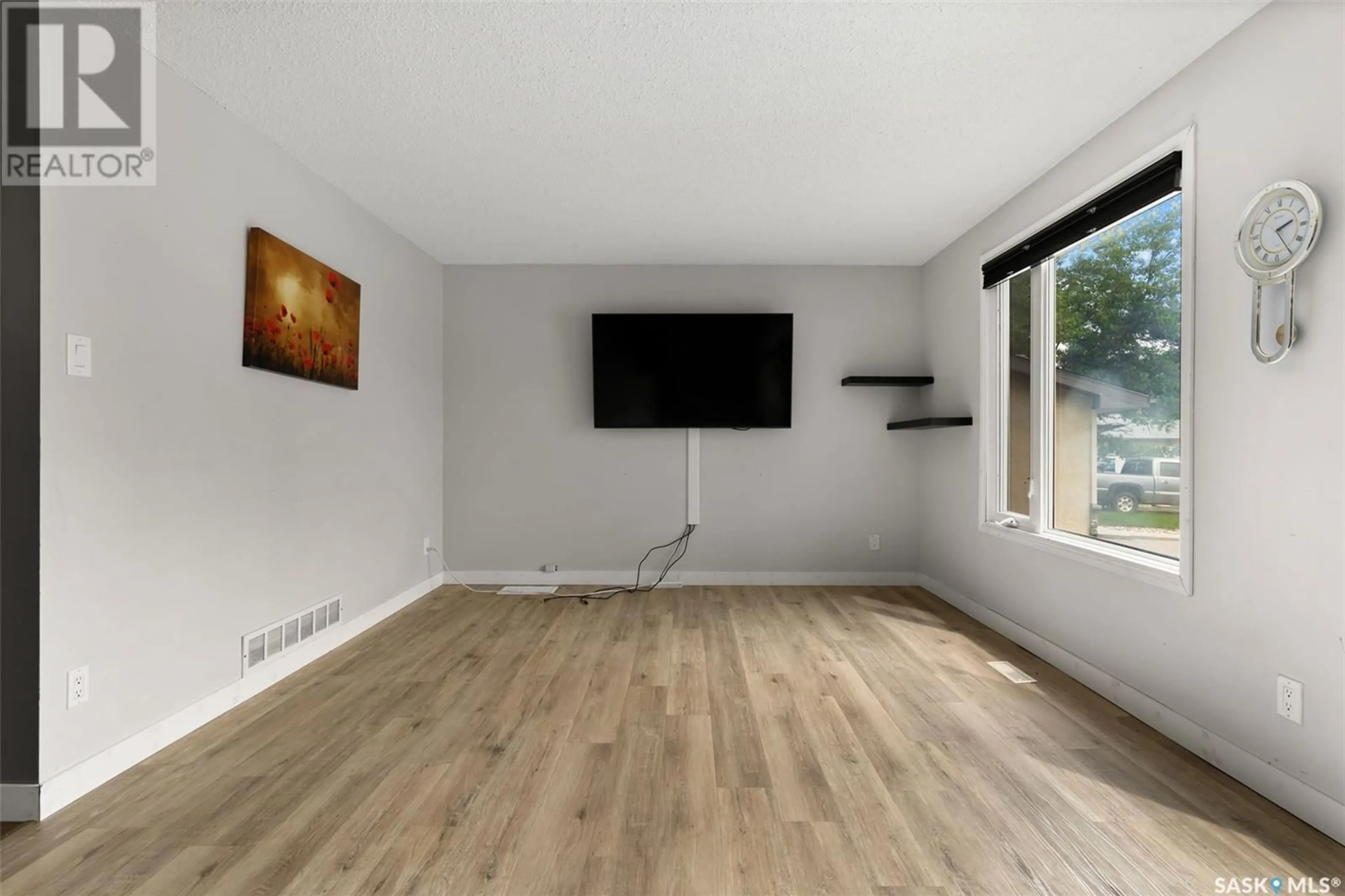 A pic of a room for 16 PLEASANTVIEW BAY, Regina Saskatchewan S4R5H3