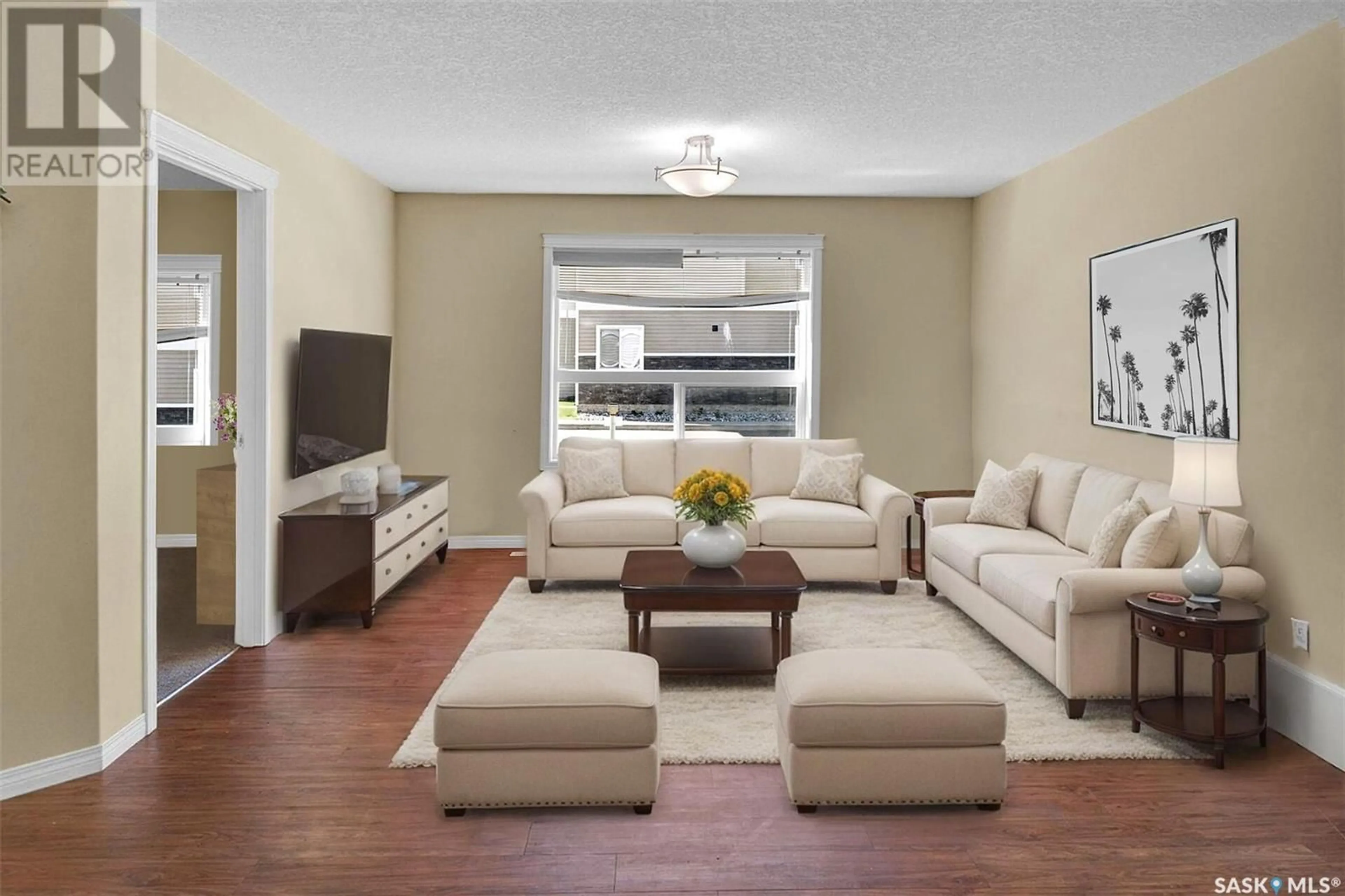 Living room with furniture, unknown for 125 - 217 WILLIS CRESCENT, Saskatoon Saskatchewan S7T0T1