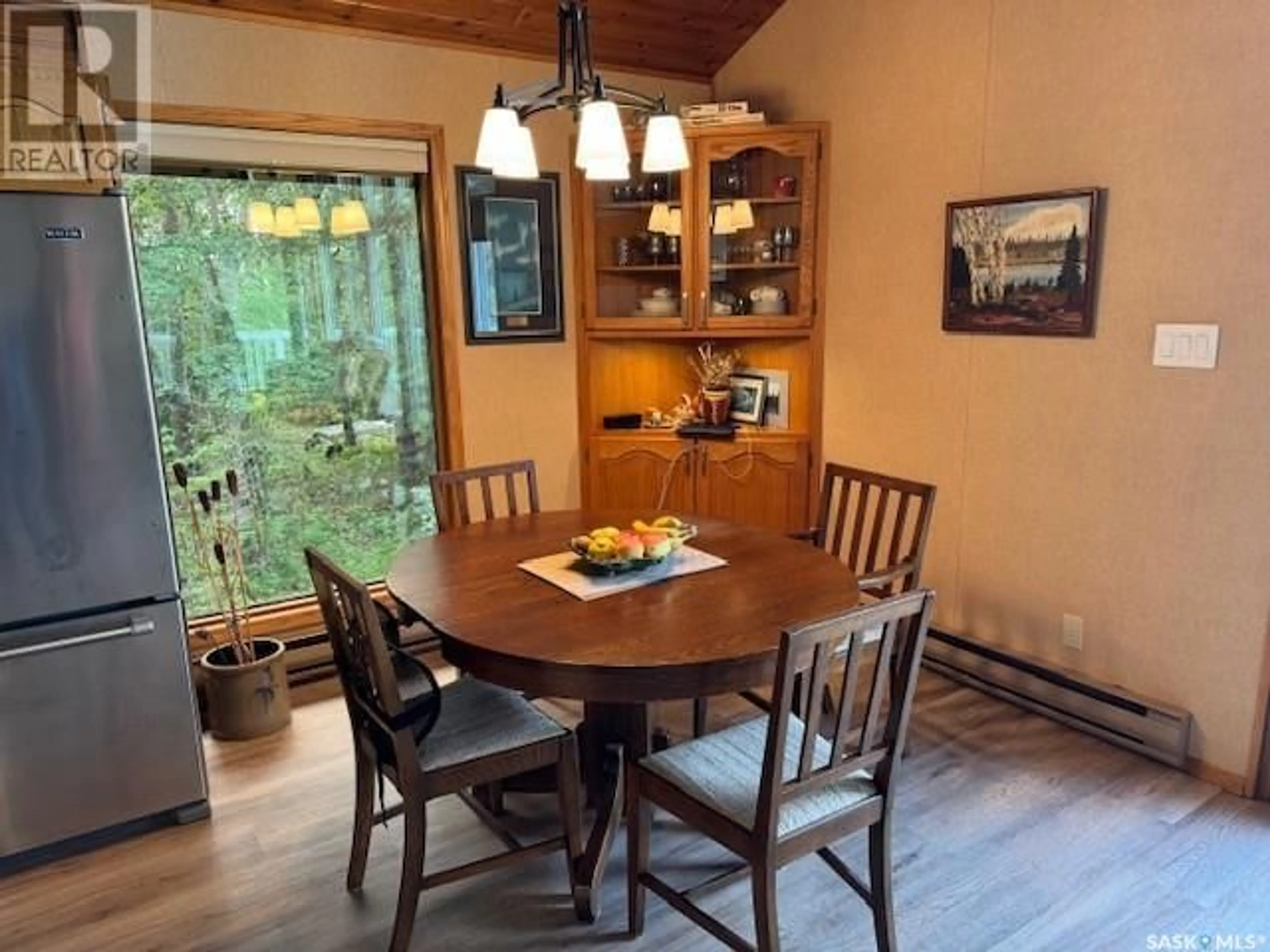 Dining room, wood/laminate floor for 502 EVERGREEN ROAD, Mervin Rm No.499 Saskatchewan S0M1J0