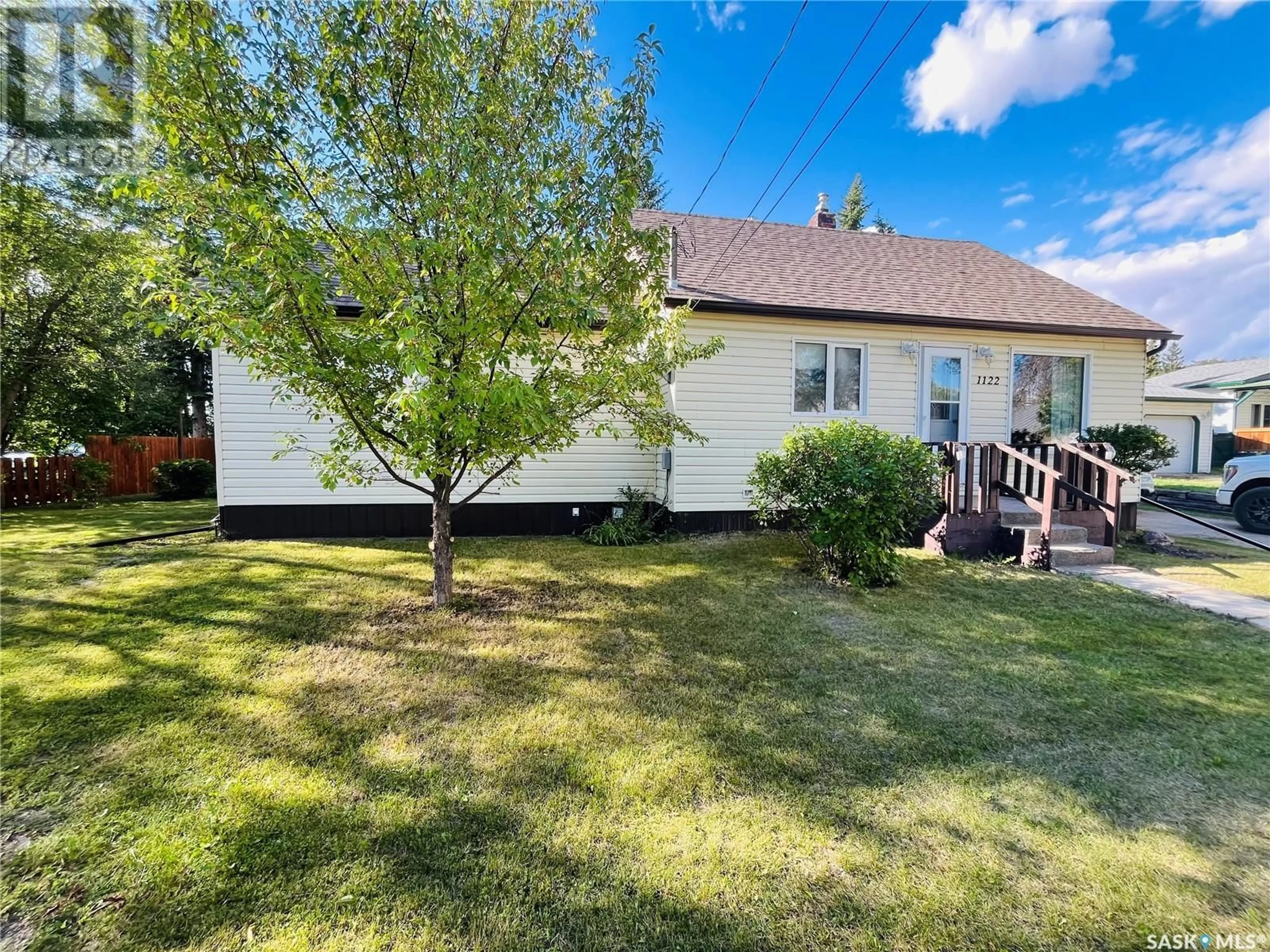 Unknown for 1122 MAIN STREET, Moosomin Saskatchewan S0G3N0