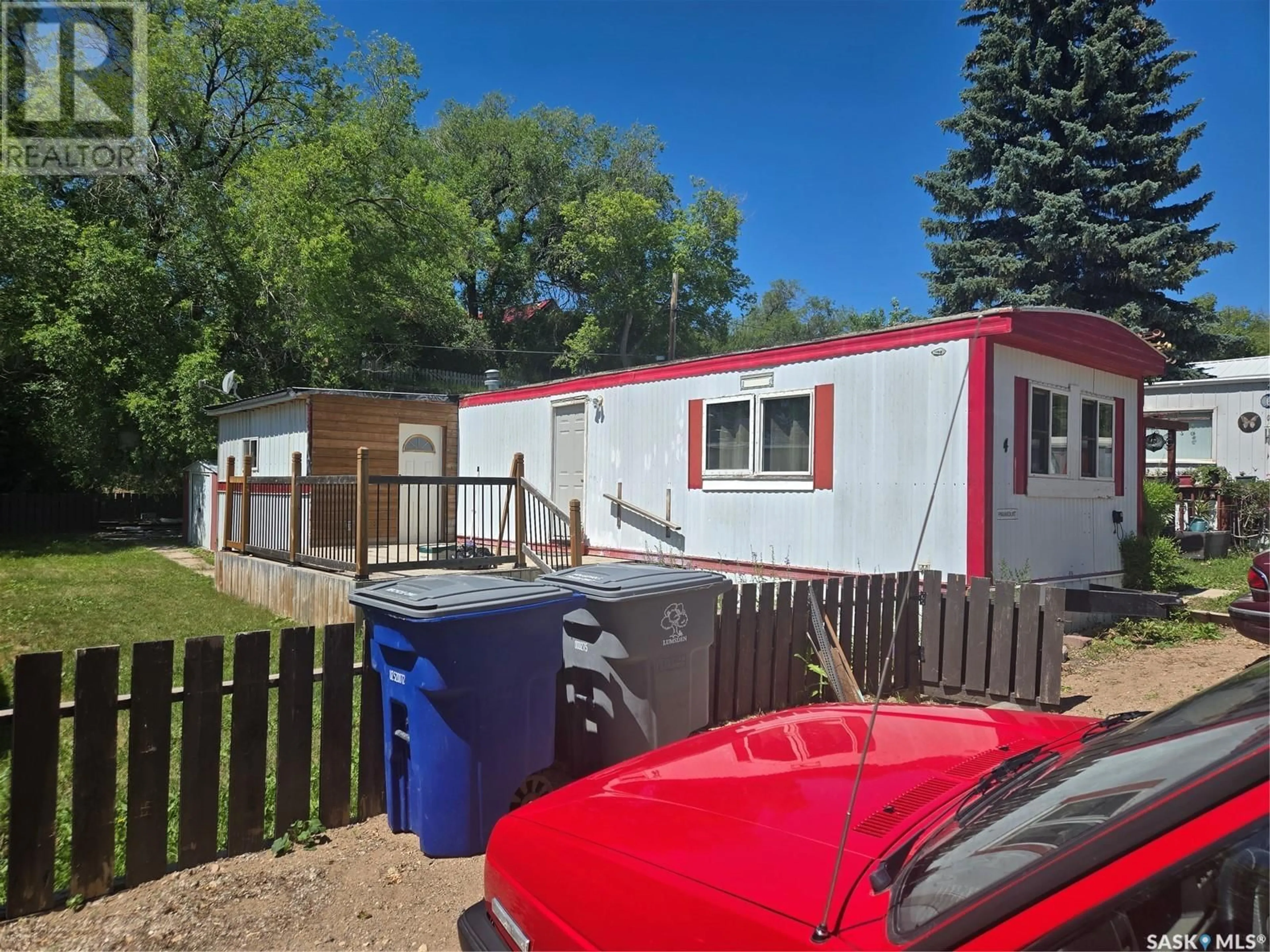 Unknown for 4 HILLSIDE COURT, Lumsden Saskatchewan S0G4C0