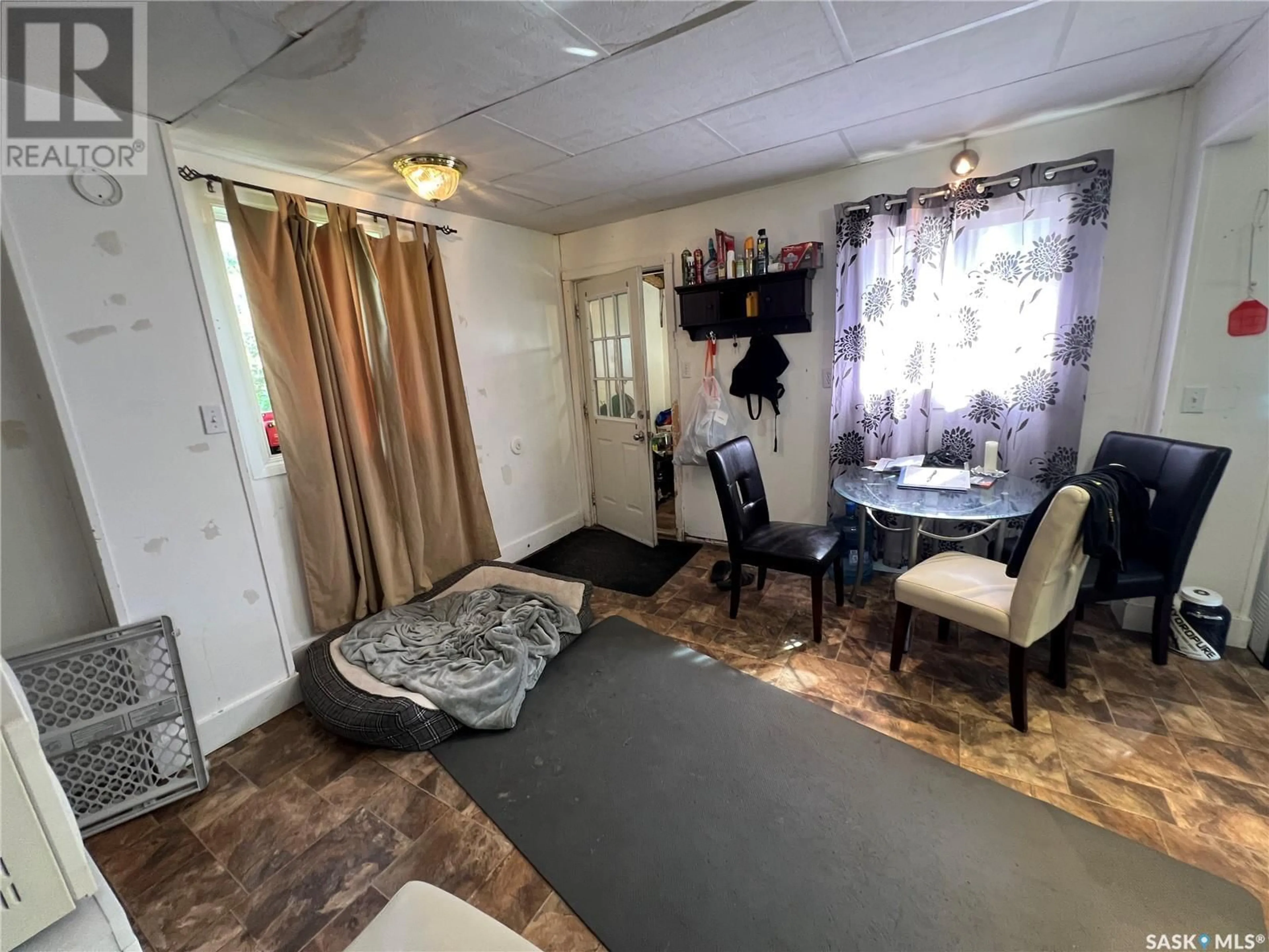 A pic of a room for 2706 1ST AVENUE, Prince Albert Saskatchewan S6V8A3