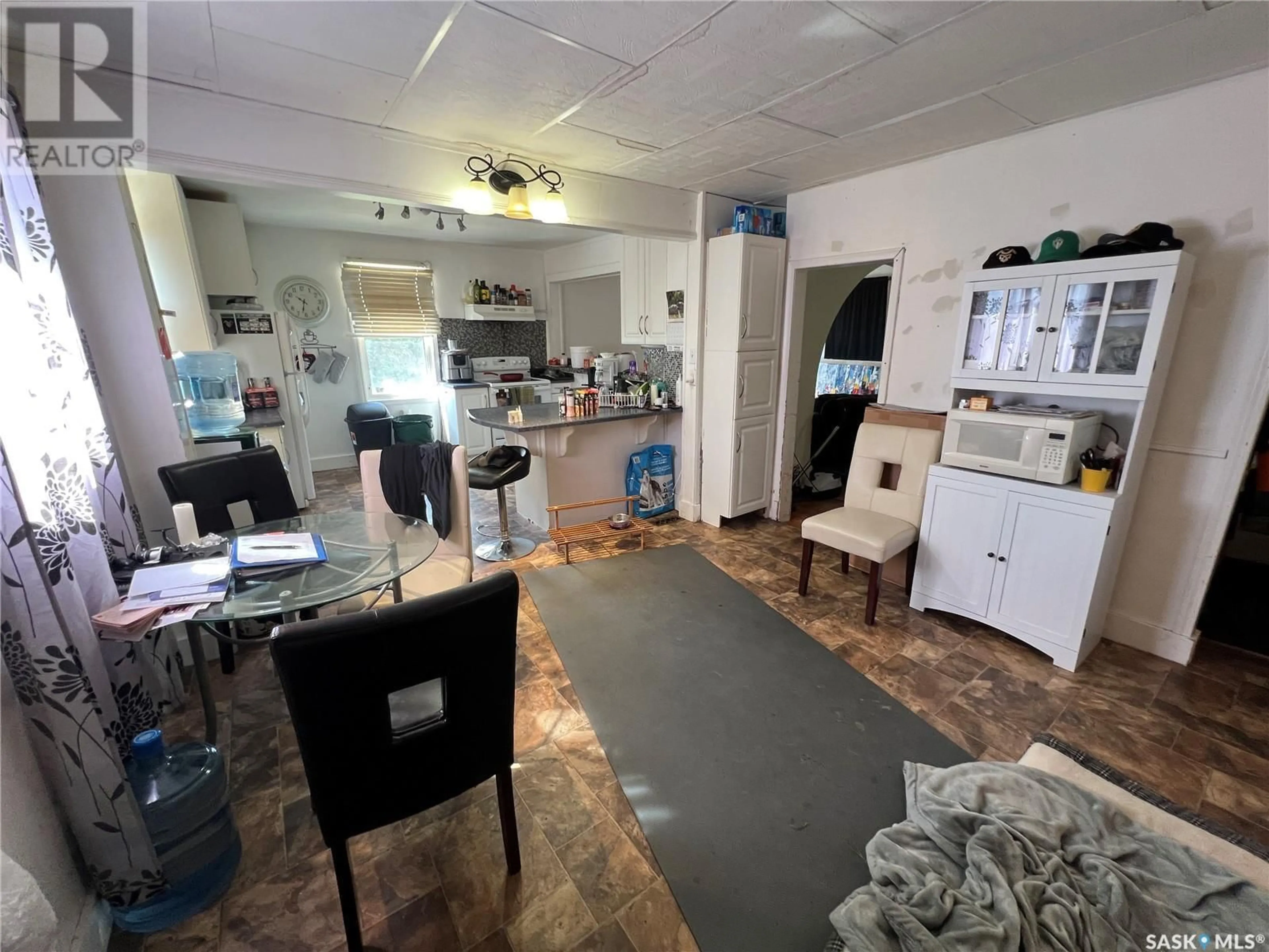 A pic of a room for 2706 1ST AVENUE, Prince Albert Saskatchewan S6V8A3