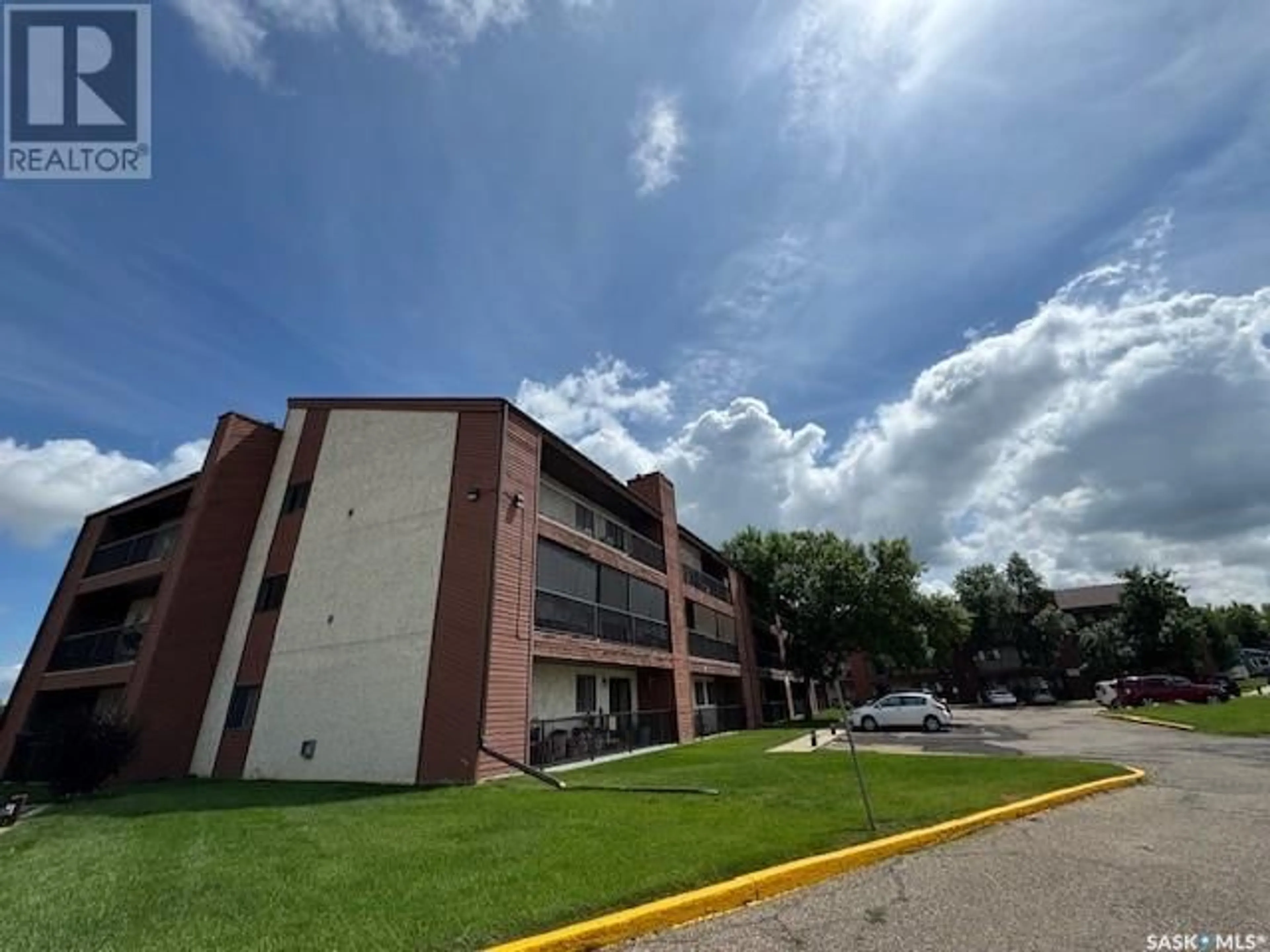 Unknown for 205 - 3308 33RD STREET, Saskatoon Saskatchewan S7L6S6