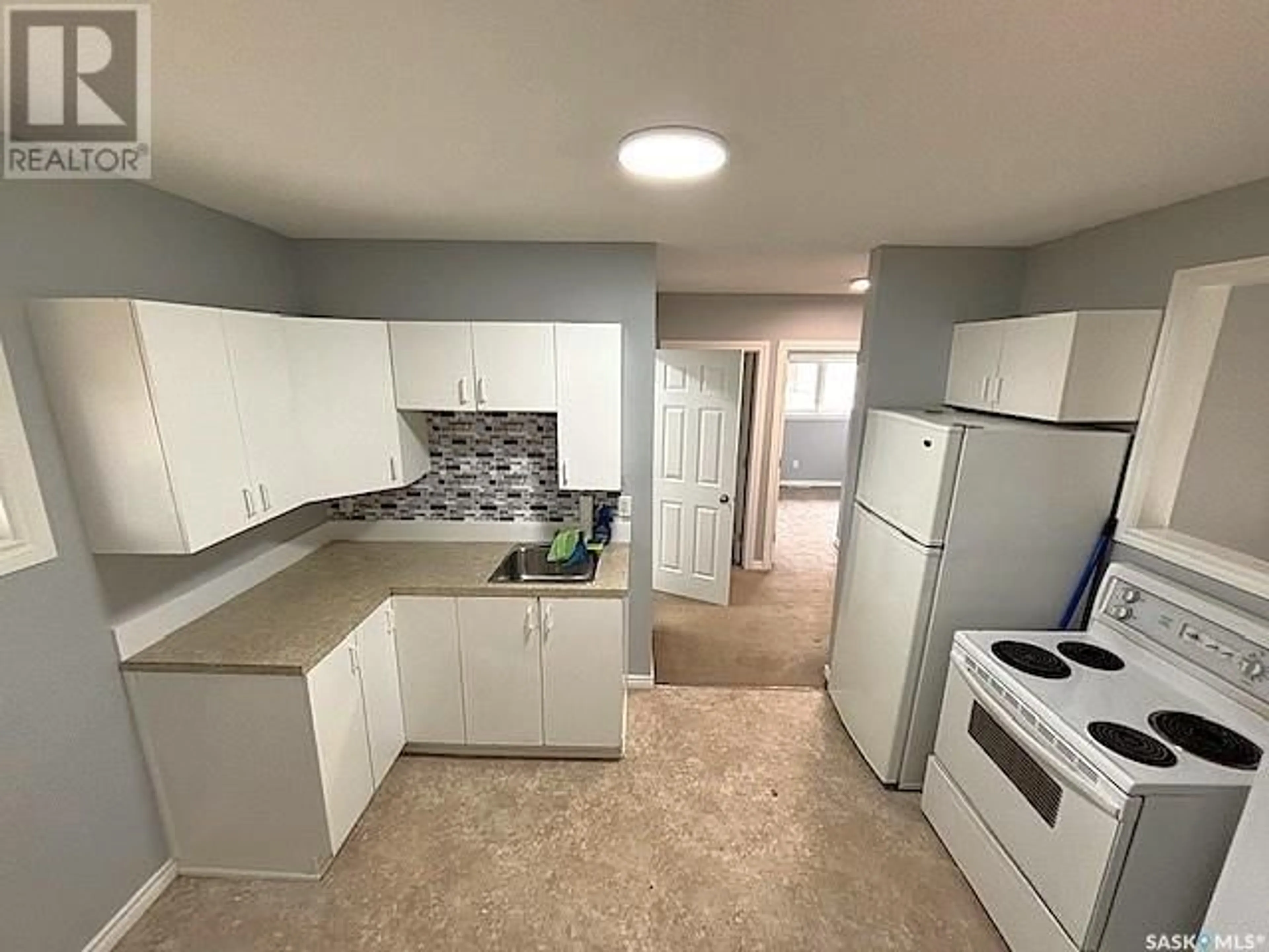 Standard kitchen, unknown for 809 CARTIER AVENUE, Moose Jaw Saskatchewan S6H1L9
