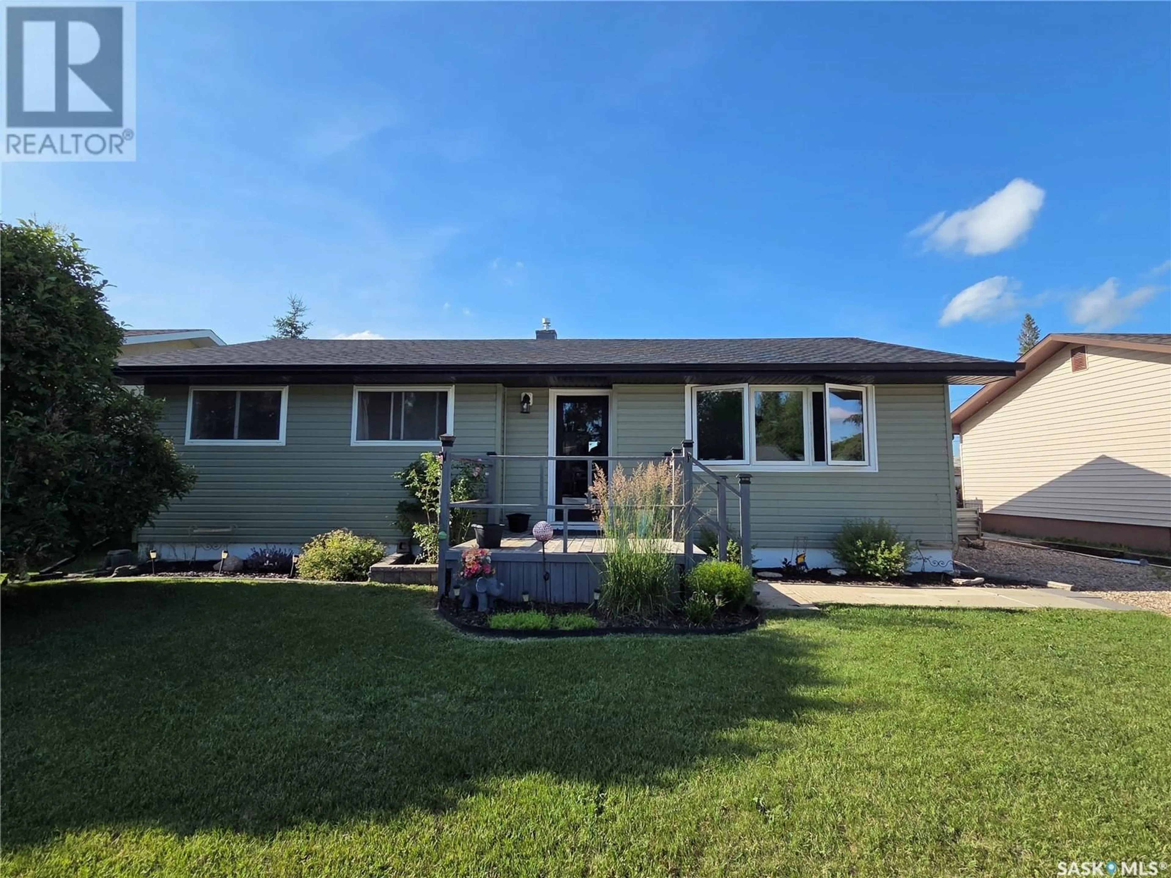 Home with vinyl exterior material, street for 119 SYLVITE CRESCENT, Allan Saskatchewan S0K0C0