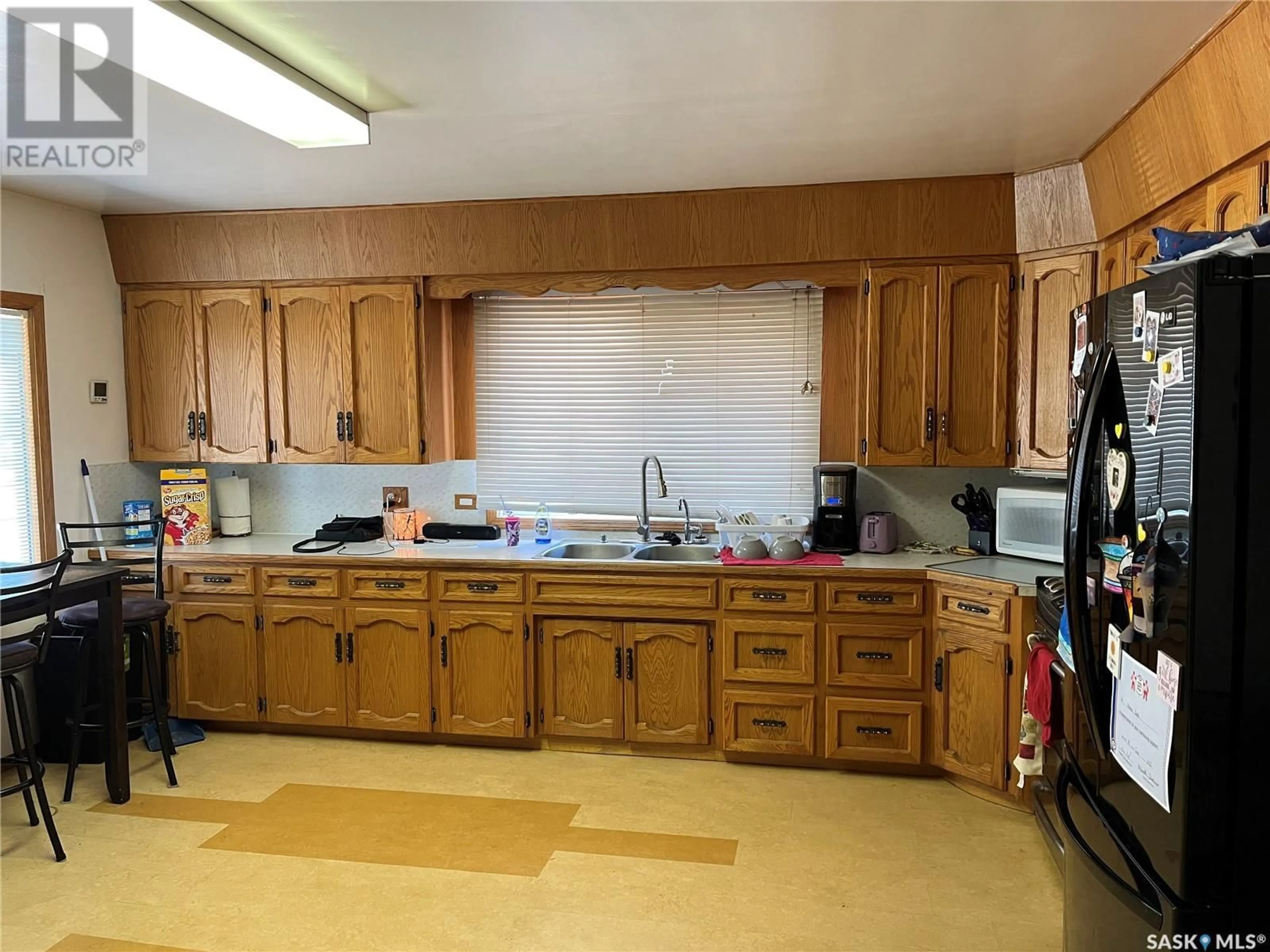 Standard kitchen, unknown for 112 2ND AVENUE, Gravelbourg Saskatchewan S0H1X0