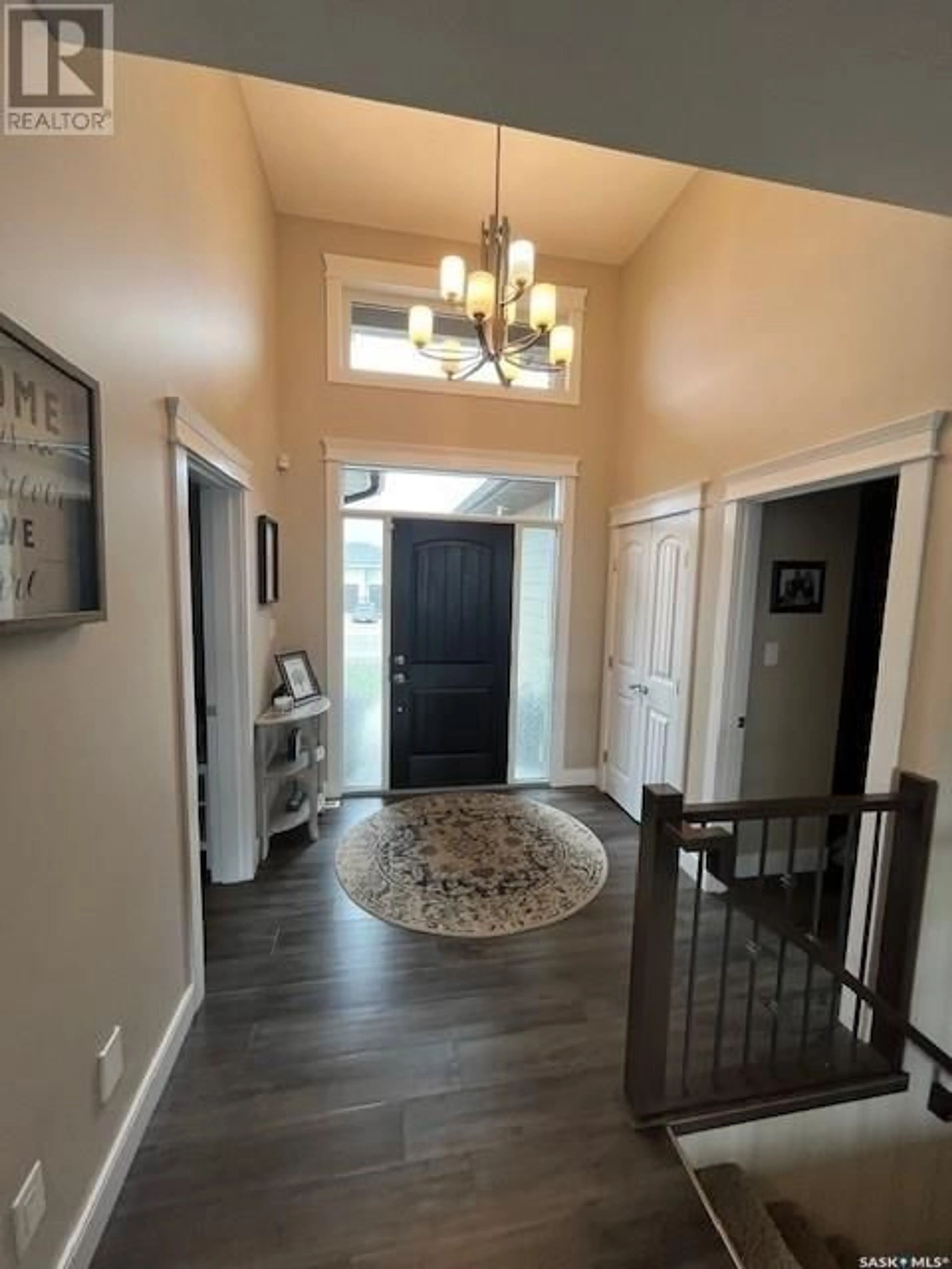 Indoor entryway for 28 SMILEY DRIVE, Prince Albert Saskatchewan S6X0B3