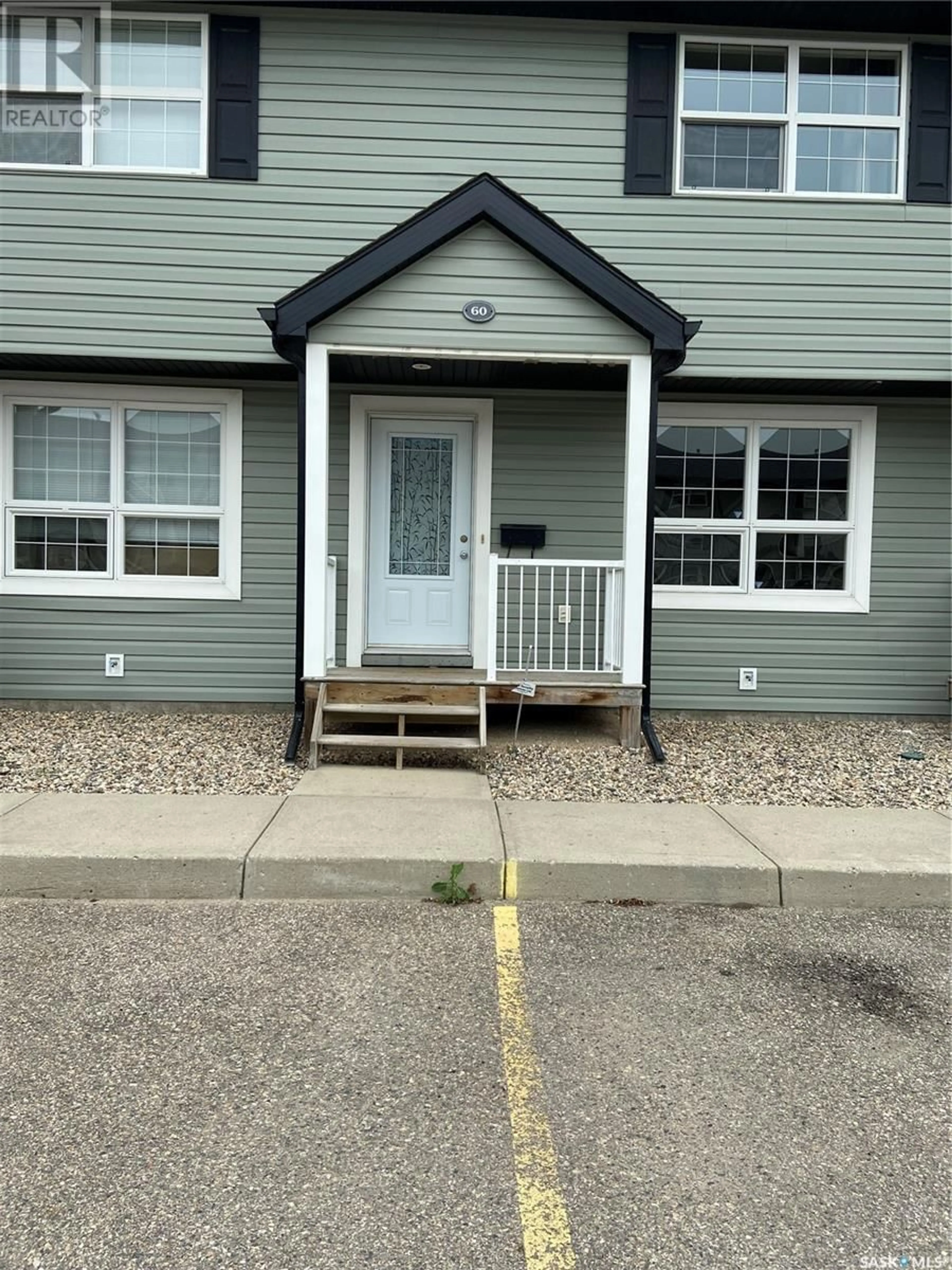 Home with vinyl exterior material, unknown for 60 4500 CHILD AVENUE, Regina Saskatchewan S4X0A8