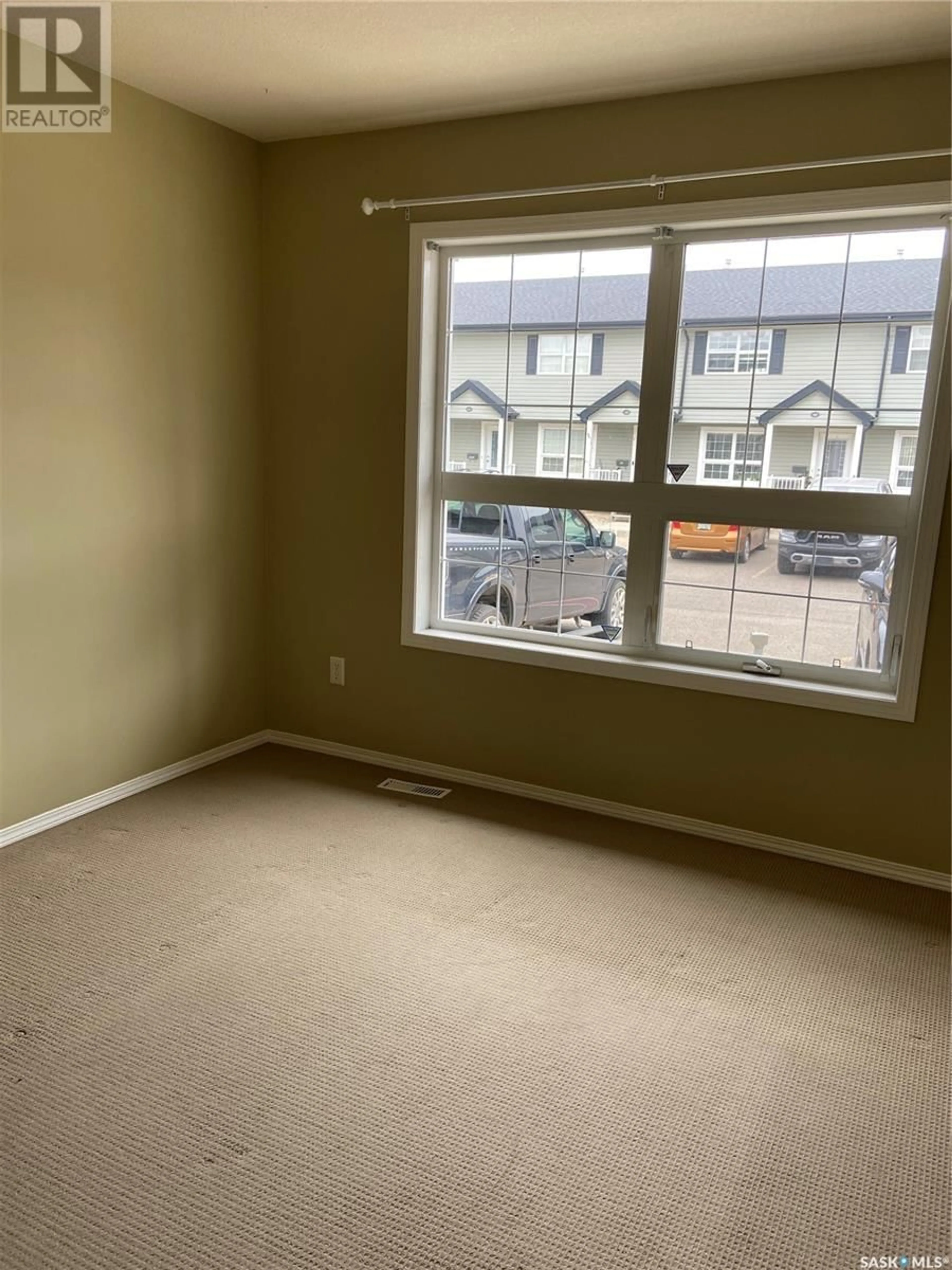 A pic of a room for 60 4500 CHILD AVENUE, Regina Saskatchewan S4X0A8