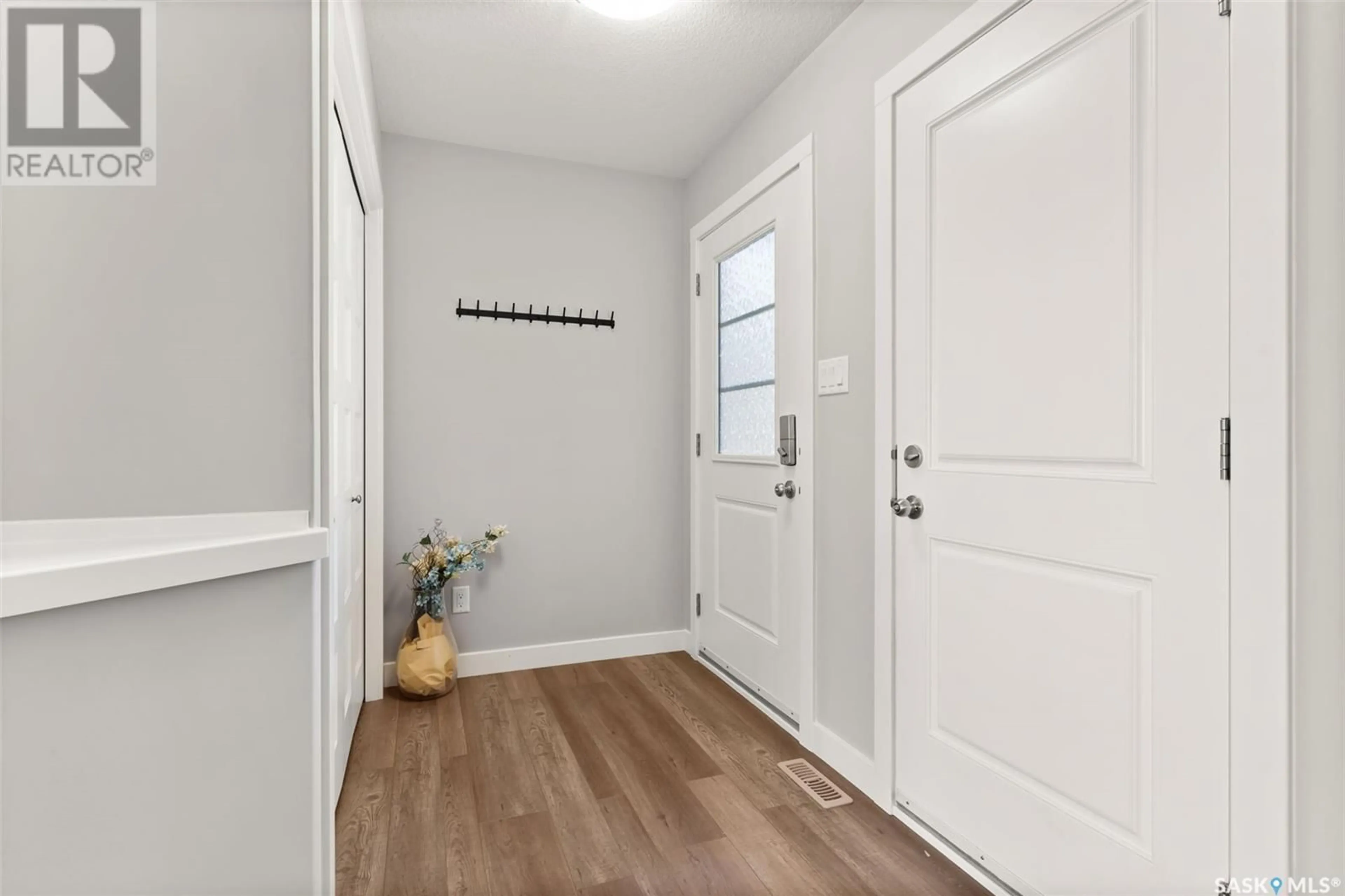 Indoor entryway for 5220 CRANE CRESCENT, Regina Saskatchewan S4W0J3