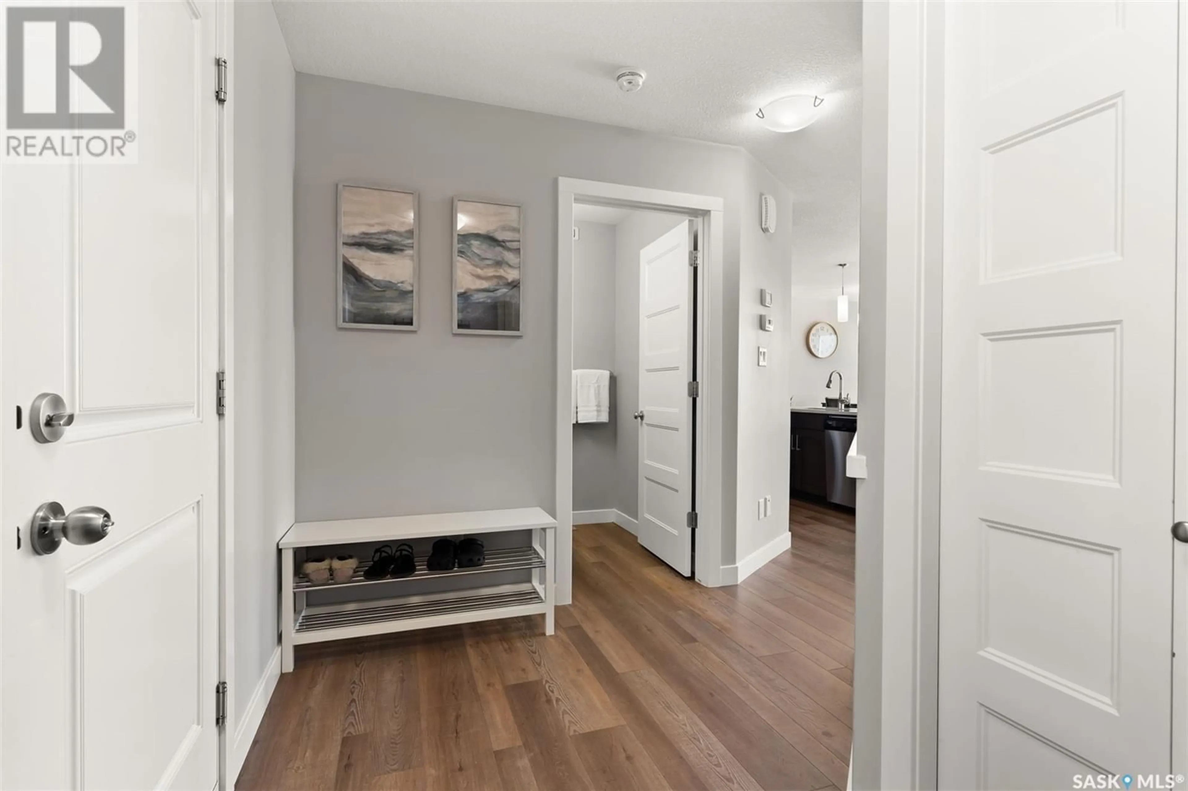 Indoor entryway for 5220 CRANE CRESCENT, Regina Saskatchewan S4W0J3