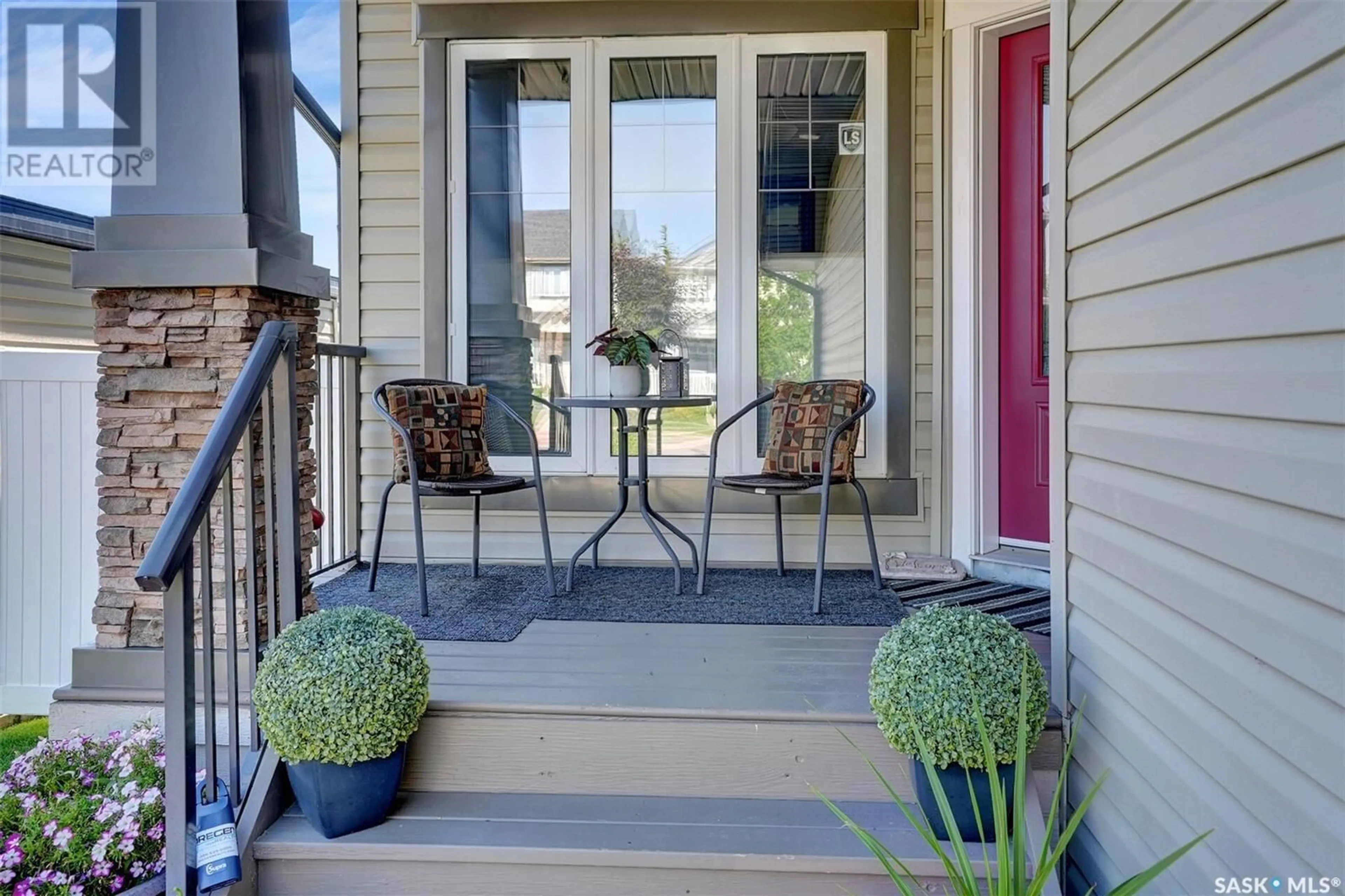 Patio, street for 3504 GREEN BANK ROAD, Regina Saskatchewan S4V1M3