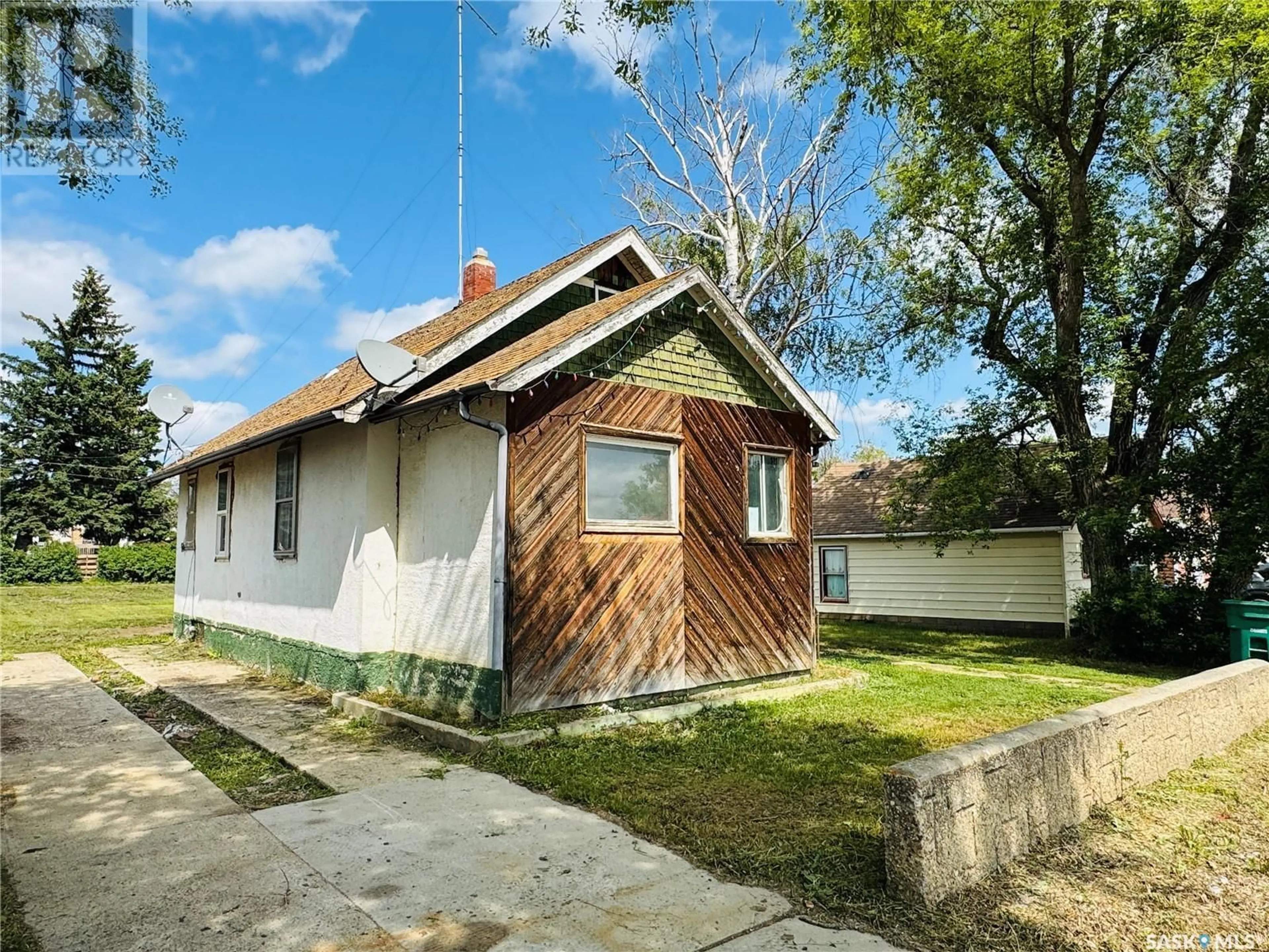 Unknown for 211 4TH AVENUE, Biggar Saskatchewan S0K0M0