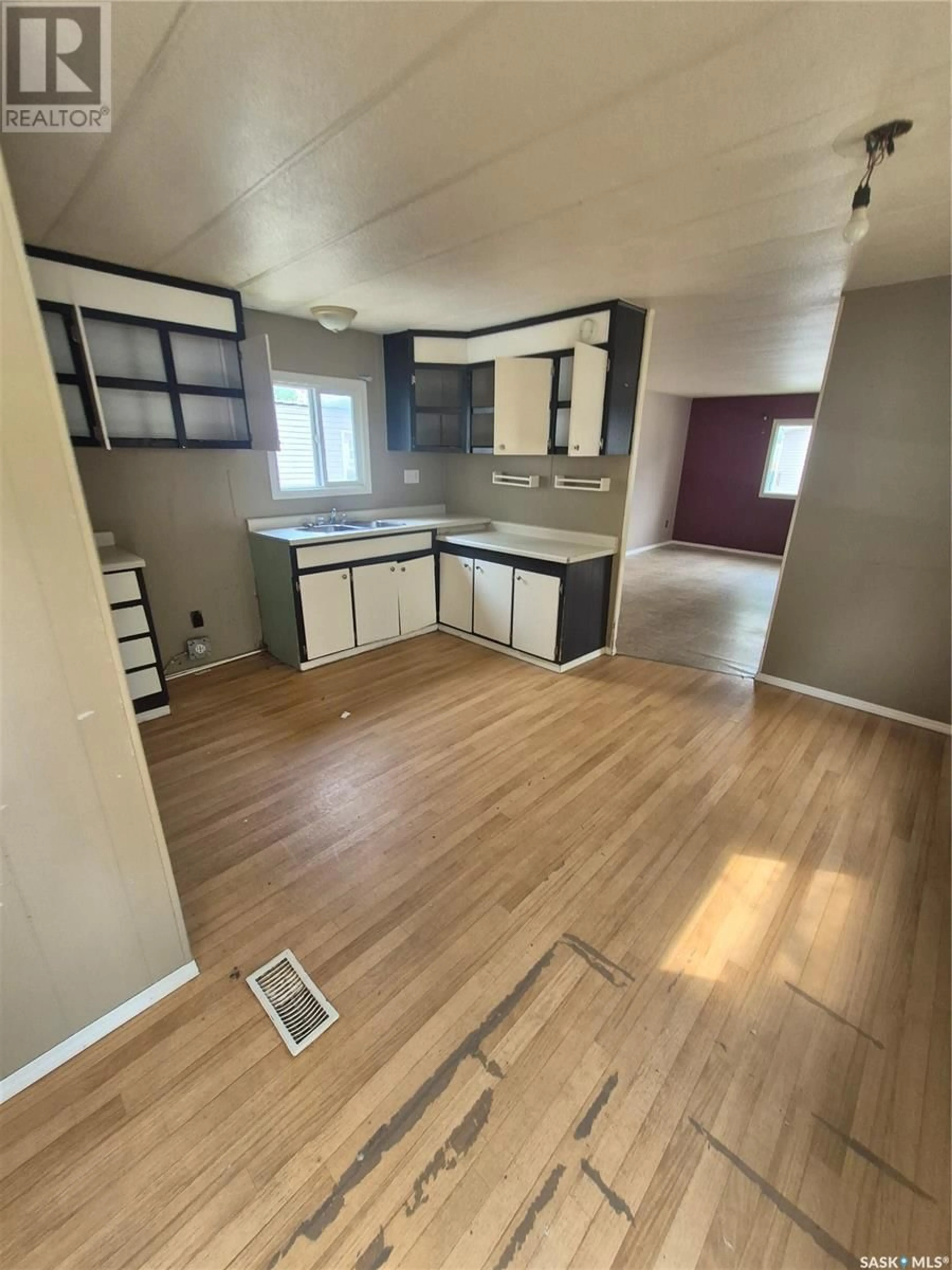 A pic of a room for 702 1524 RAYNER AVENUE, Saskatoon Saskatchewan S7N2P8