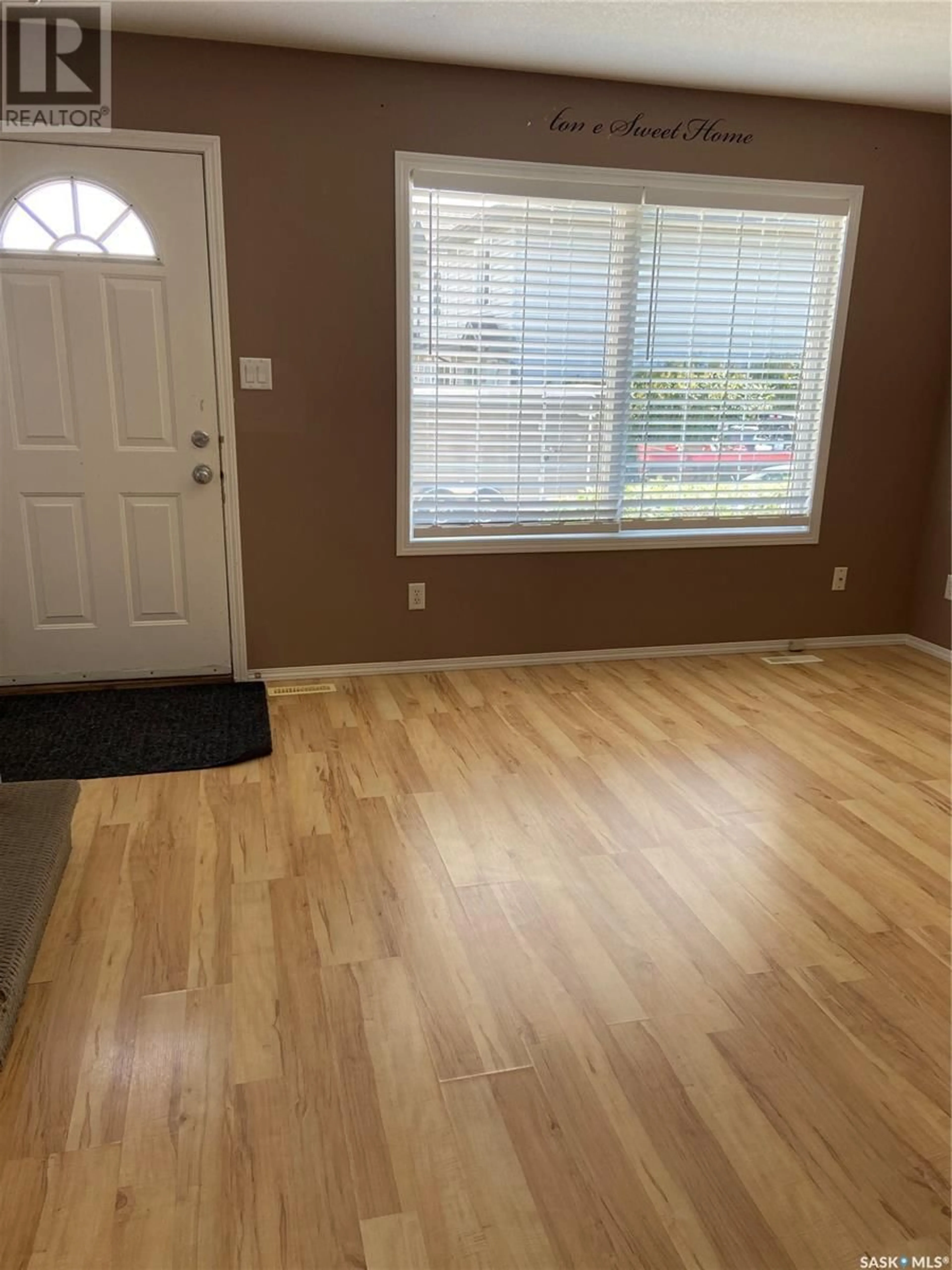 Indoor entryway for 3728 7TH AVENUE, Regina Saskatchewan S4N7R4