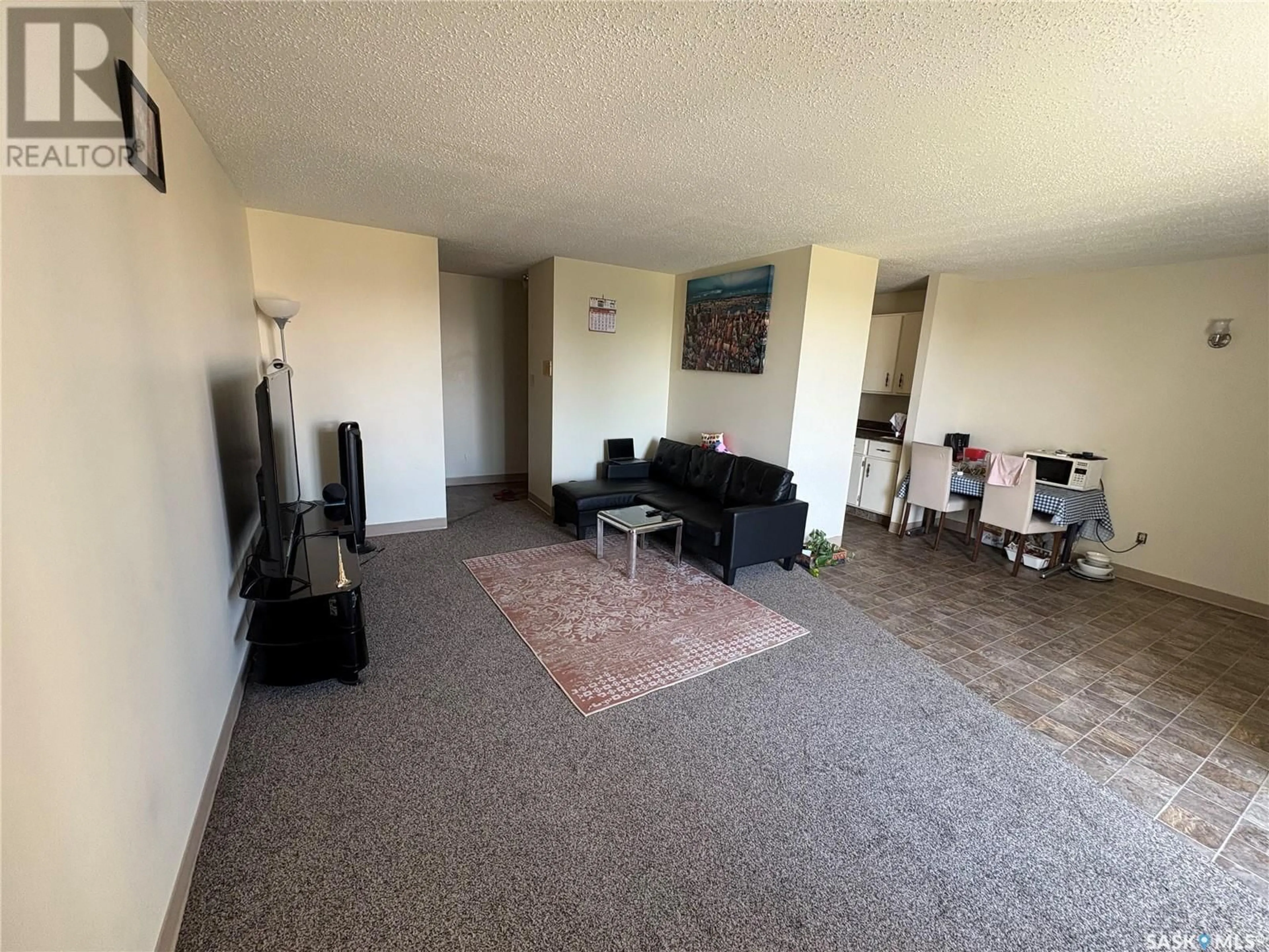 A pic of a room for 27 - 41 CENTENNIAL STREET, Regina Saskatchewan S4S6P8