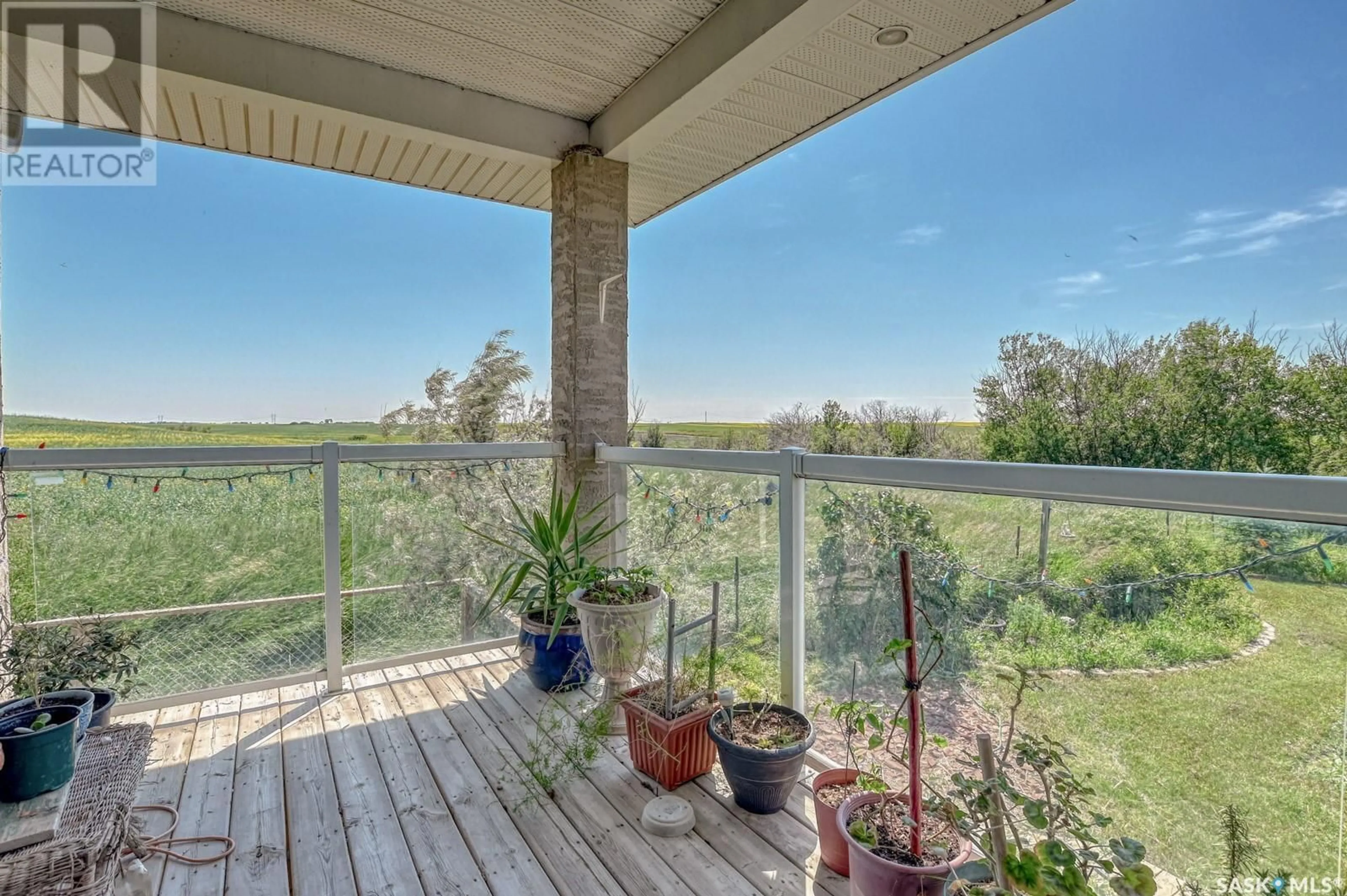 Patio, water/lake/river/ocean view for COUNIOS ACREAGE, Lumsden Rm No. 189 Saskatchewan S0G3C0
