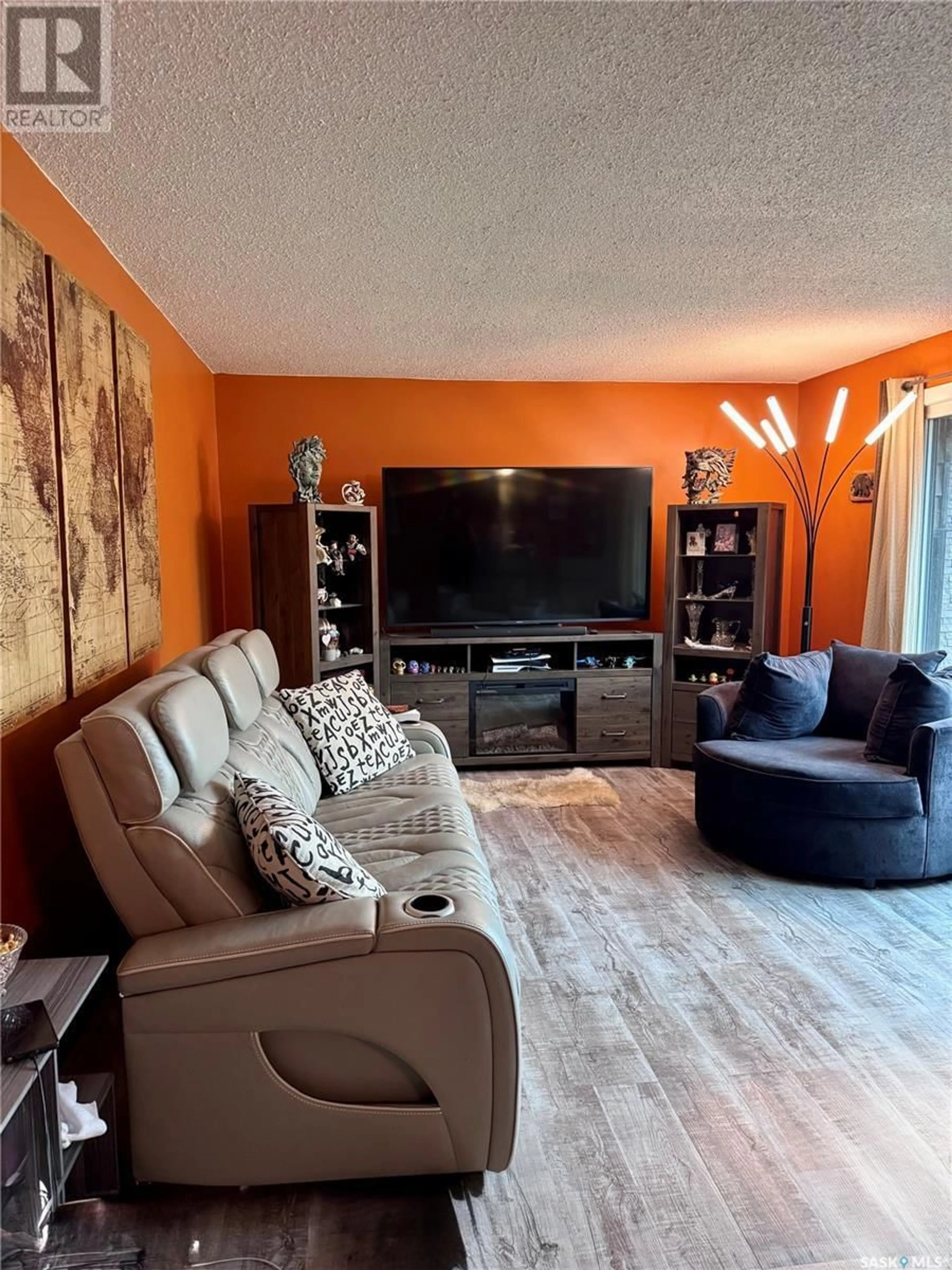 Living room with furniture, unknown for 1204 NORTH RAILWAY STREET, Swift Current Saskatchewan S9H1E4
