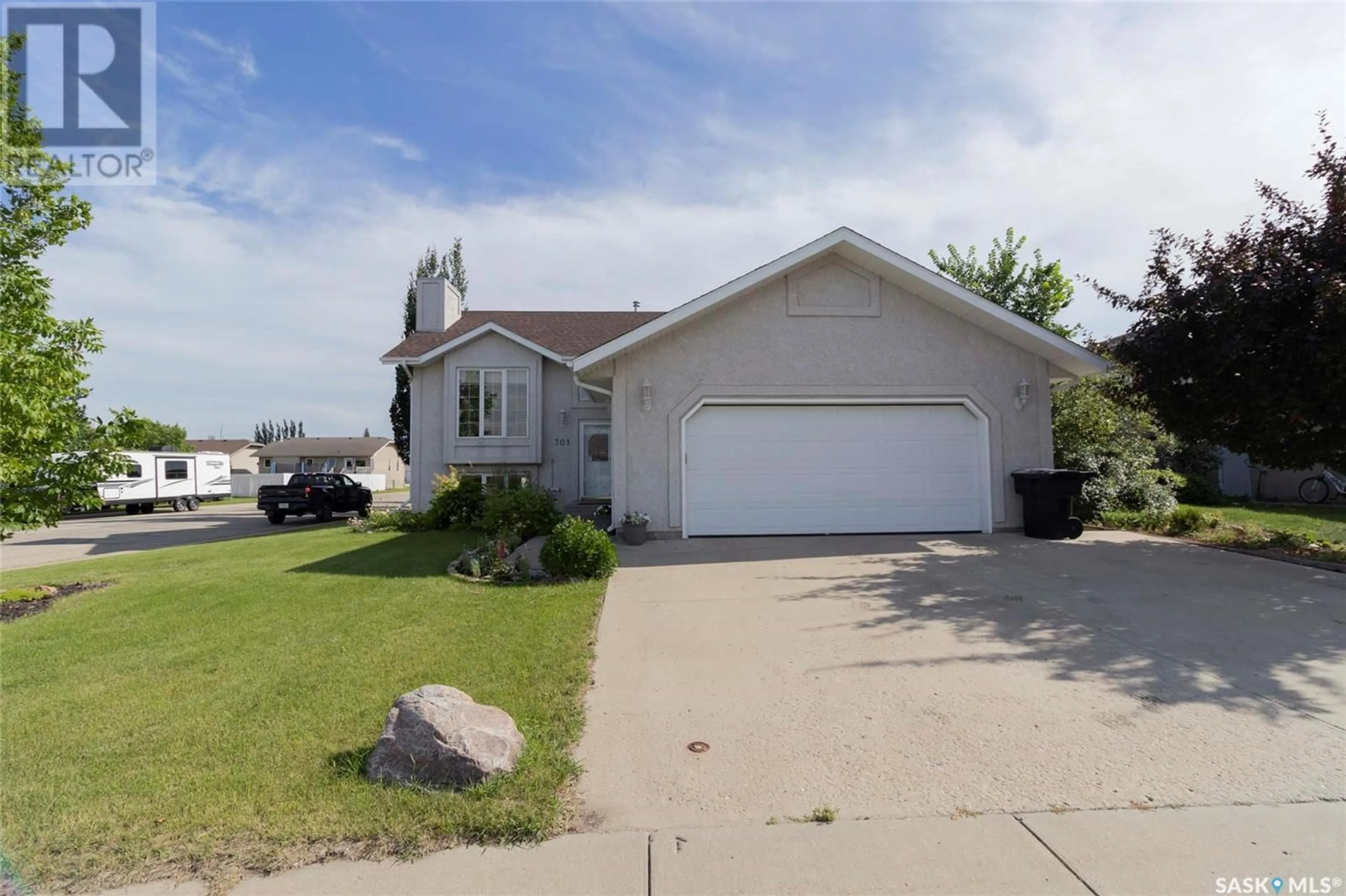 Home with vinyl exterior material, unknown for 701 SLATER CRESCENT, Martensville Saskatchewan S0K2T0