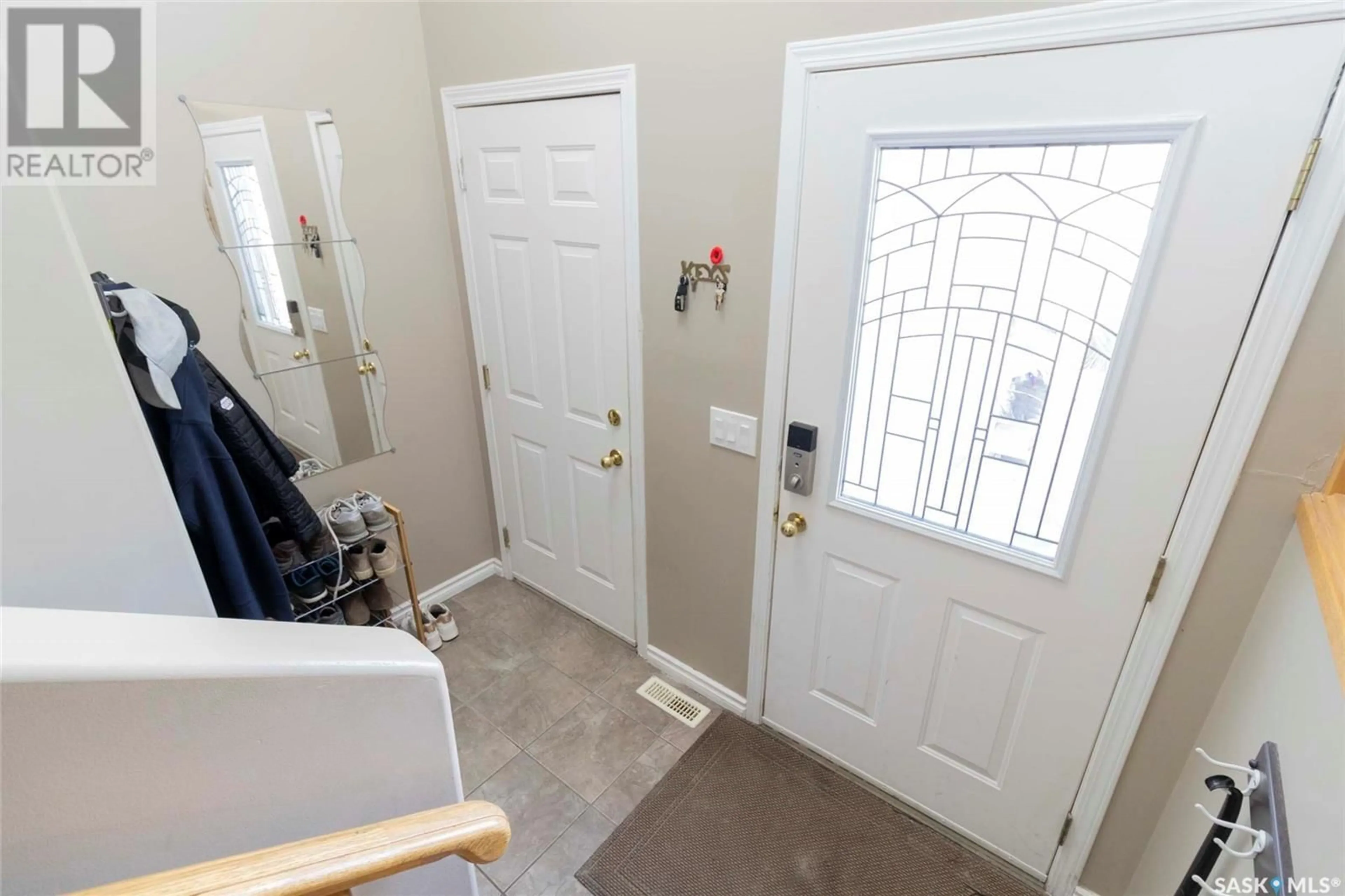 Indoor entryway for 701 SLATER CRESCENT, Martensville Saskatchewan S0K2T0