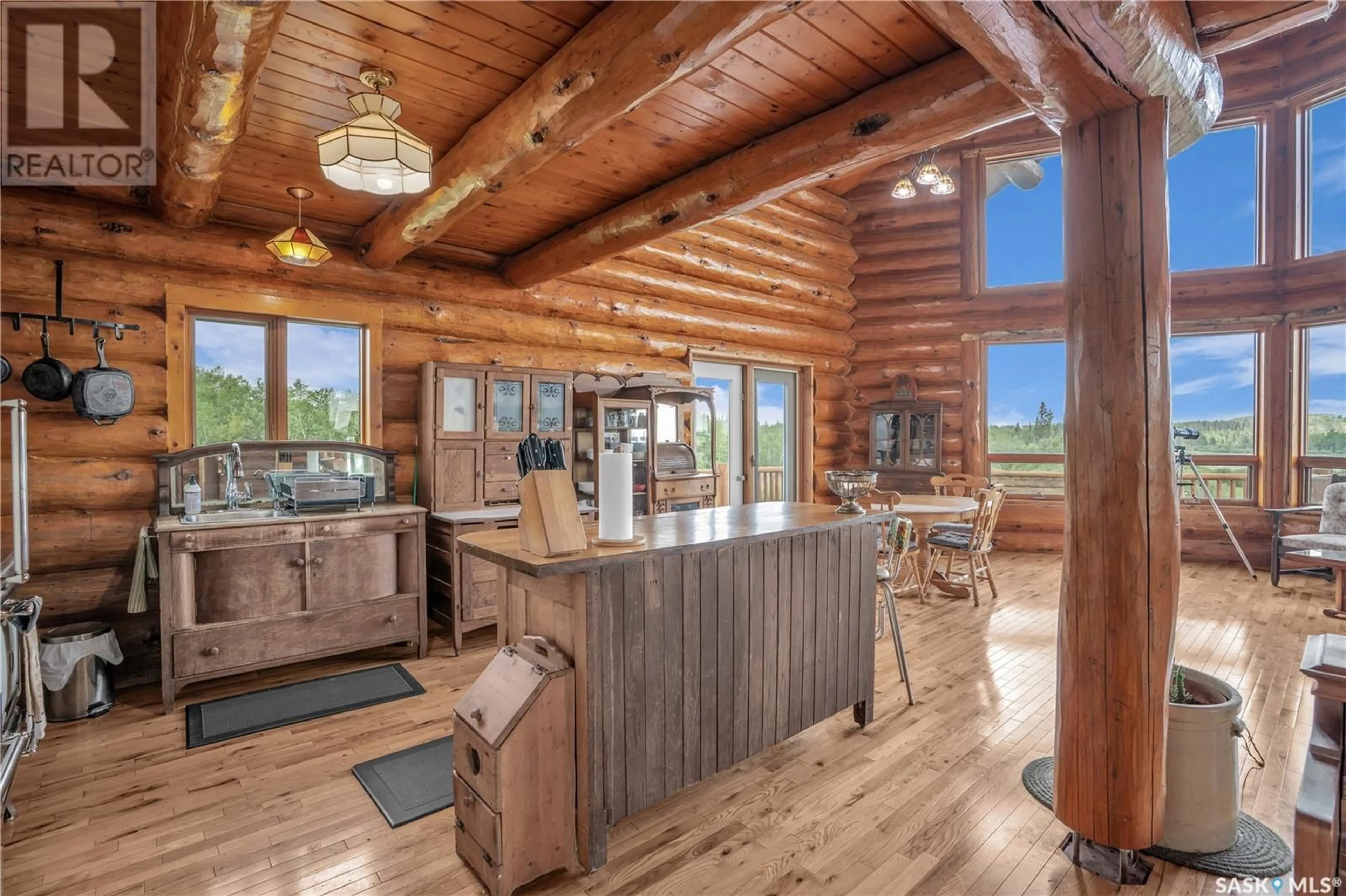 Rustic kitchen, wood/laminate floor for D'Amour Lake - 15 CANTIN LANE, Leask Rm No. 464 Saskatchewan S0J0J0