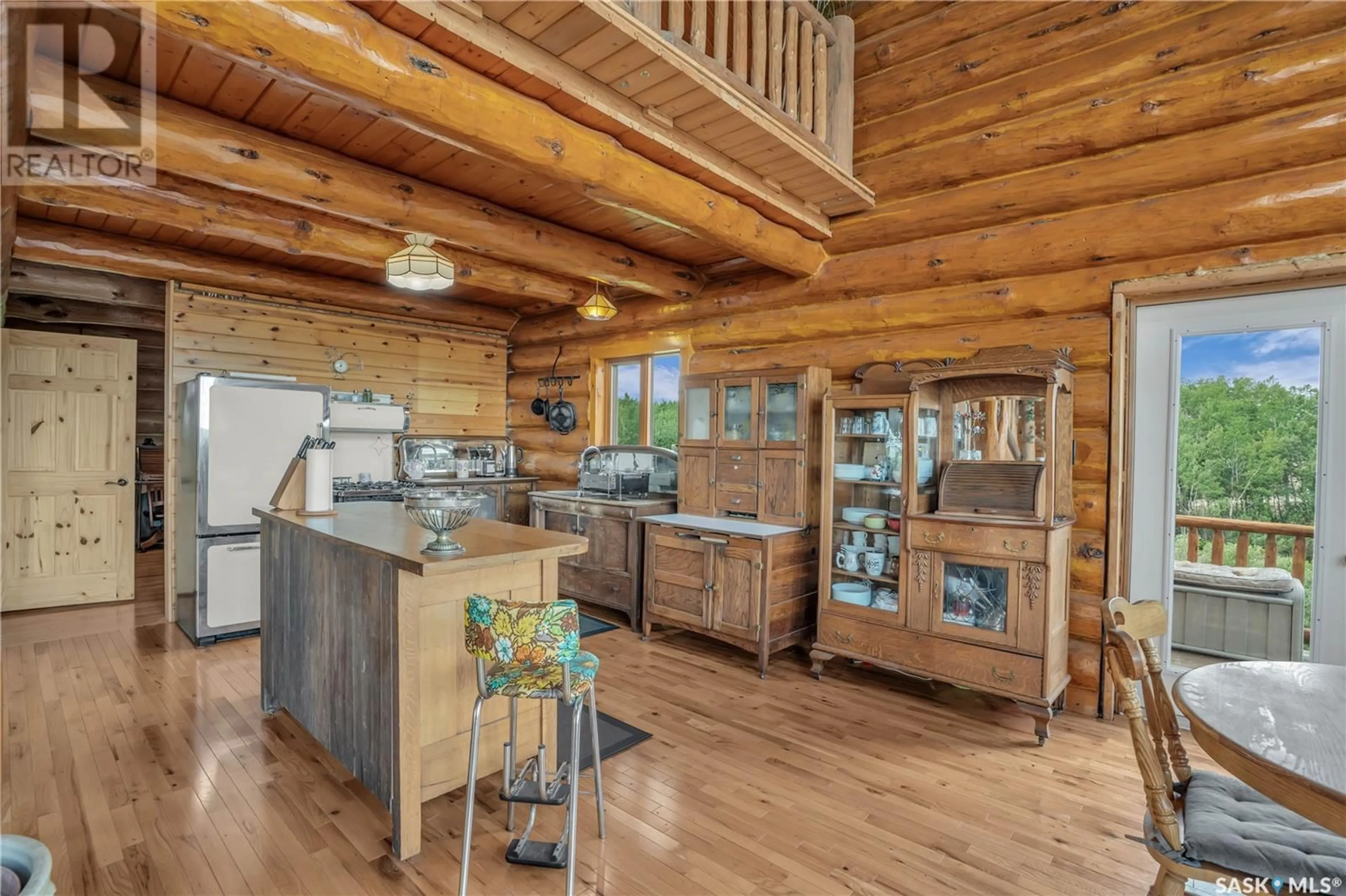 Rustic kitchen, wood/laminate floor for D'Amour Lake - 15 CANTIN LANE, Leask Rm No. 464 Saskatchewan S0J0J0