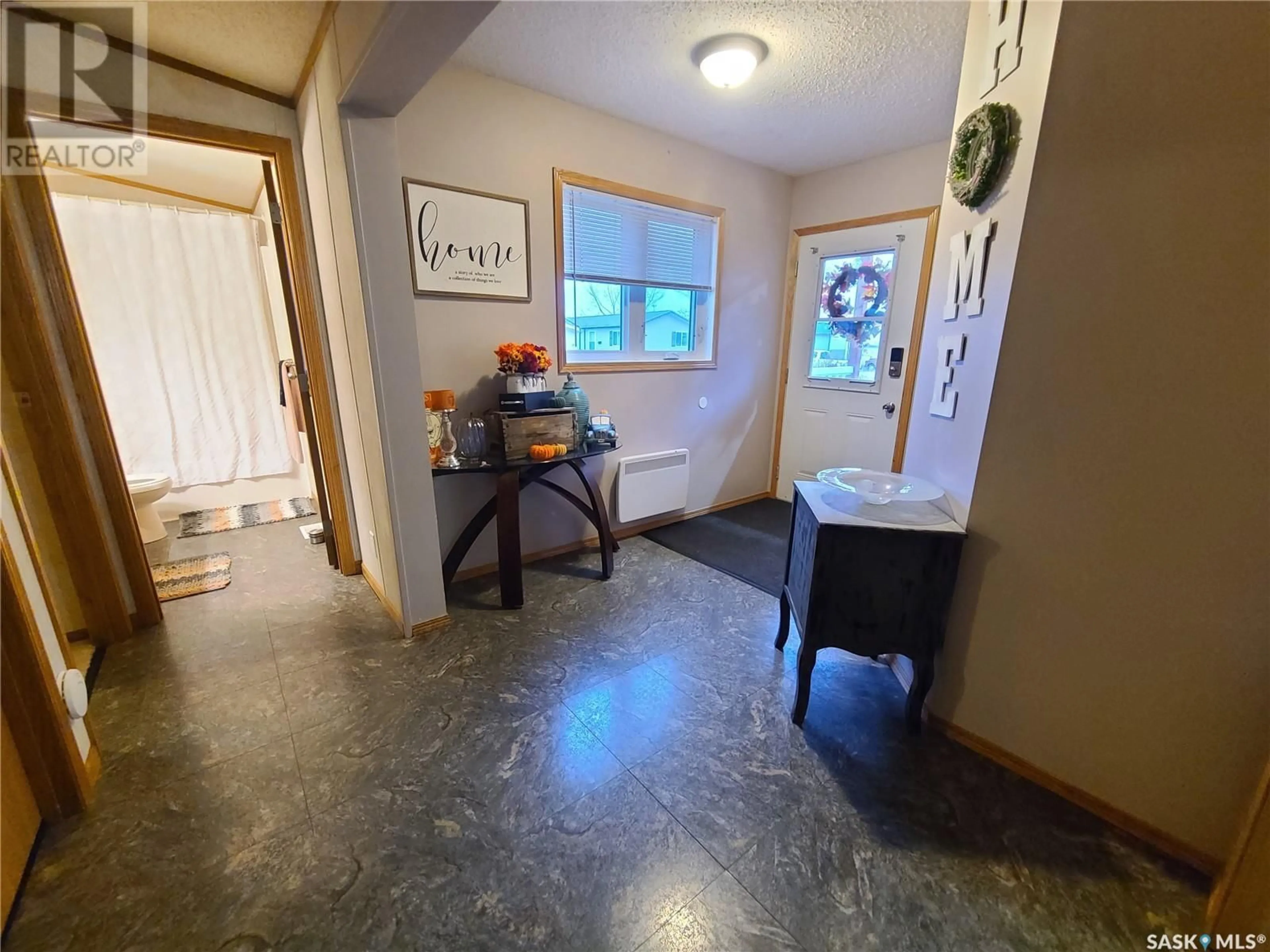 A pic of a room for SW - 80-81 106 1ST AVENUE, Weyburn Saskatchewan S4H2J1